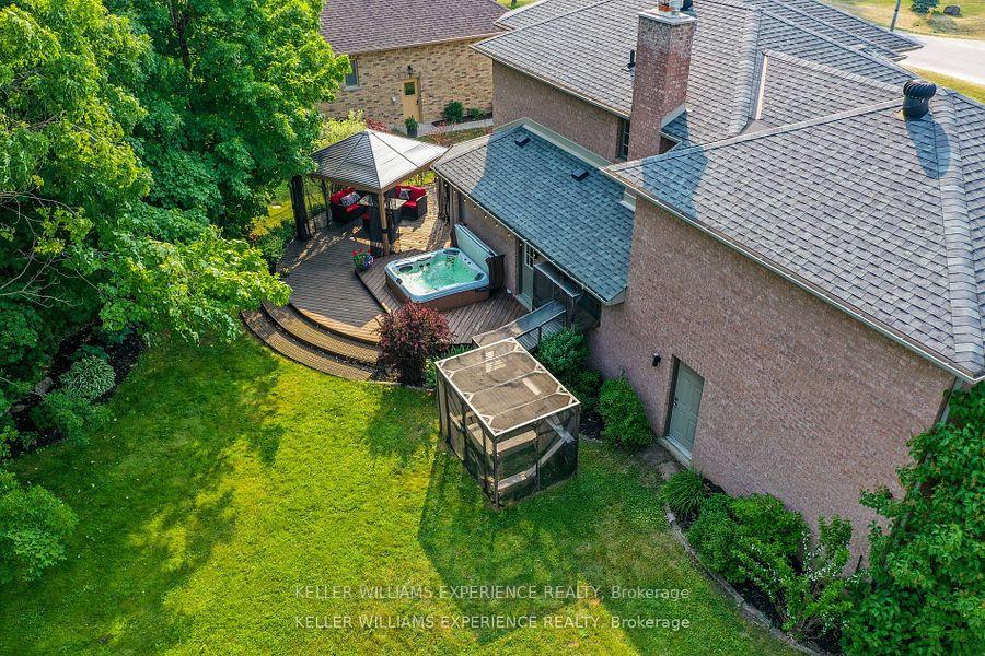 Photo 4 of 19 Priest Avenue, Springwater, Minesing — HOMEH