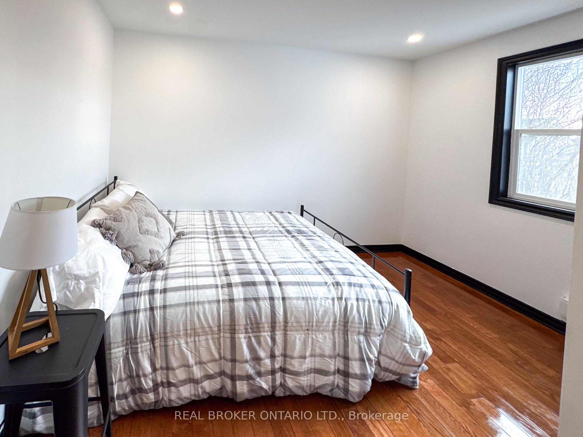 Photo 14 of 16 Churchill Crescent, Smiths Falls — HOMEH