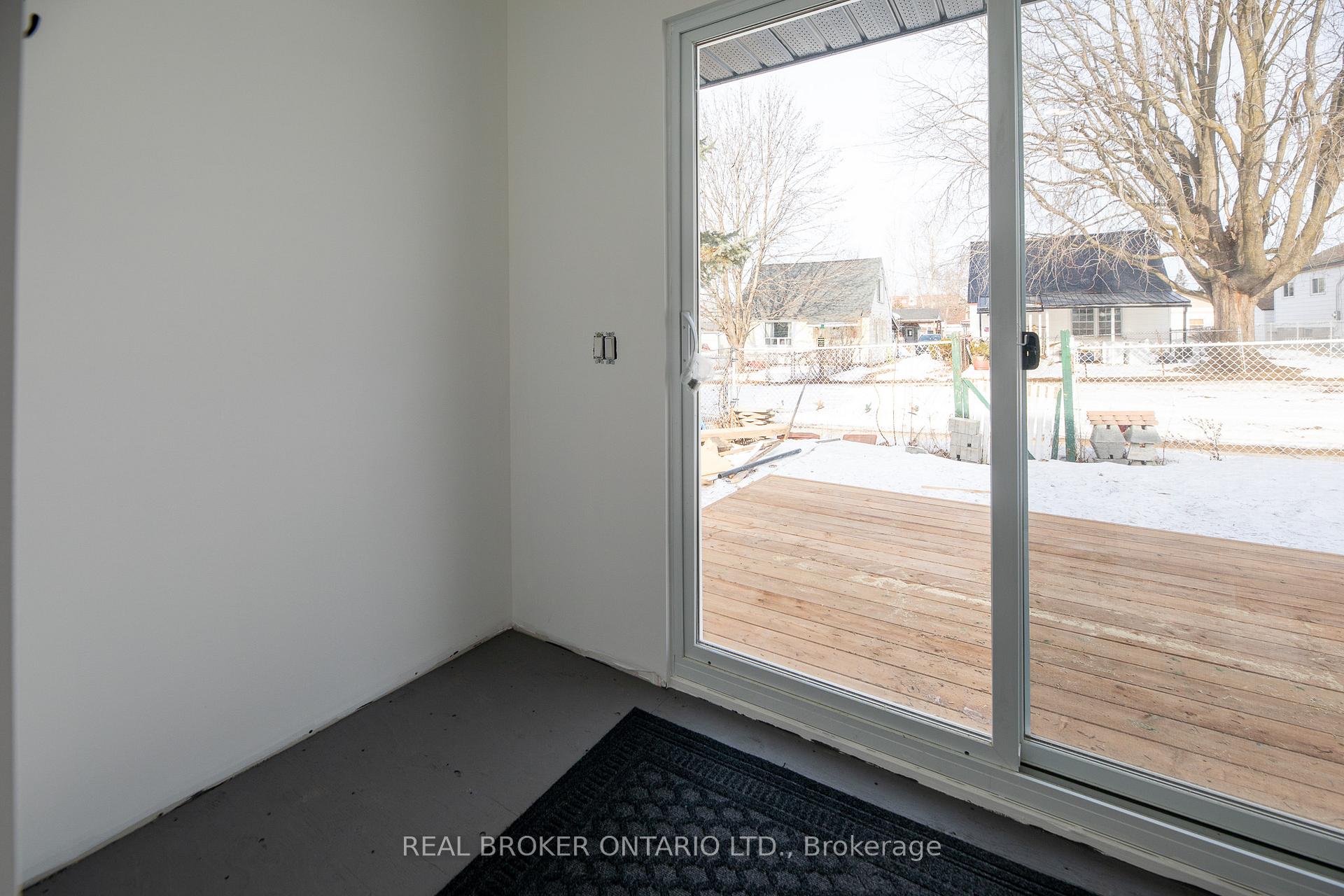 Photo 24 of 16 Churchill Crescent, Smiths Falls — HOMEH