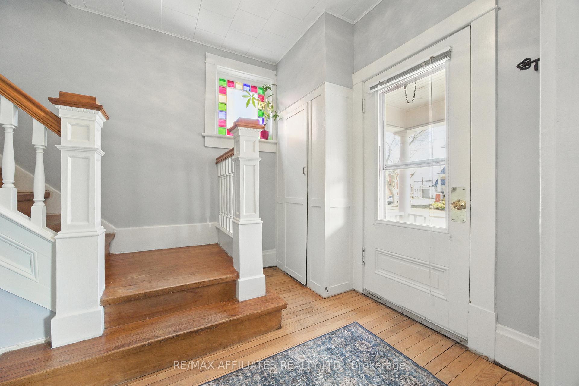 Photo 4 of 44 Winnifred Street N, Smiths Falls — HOMEH