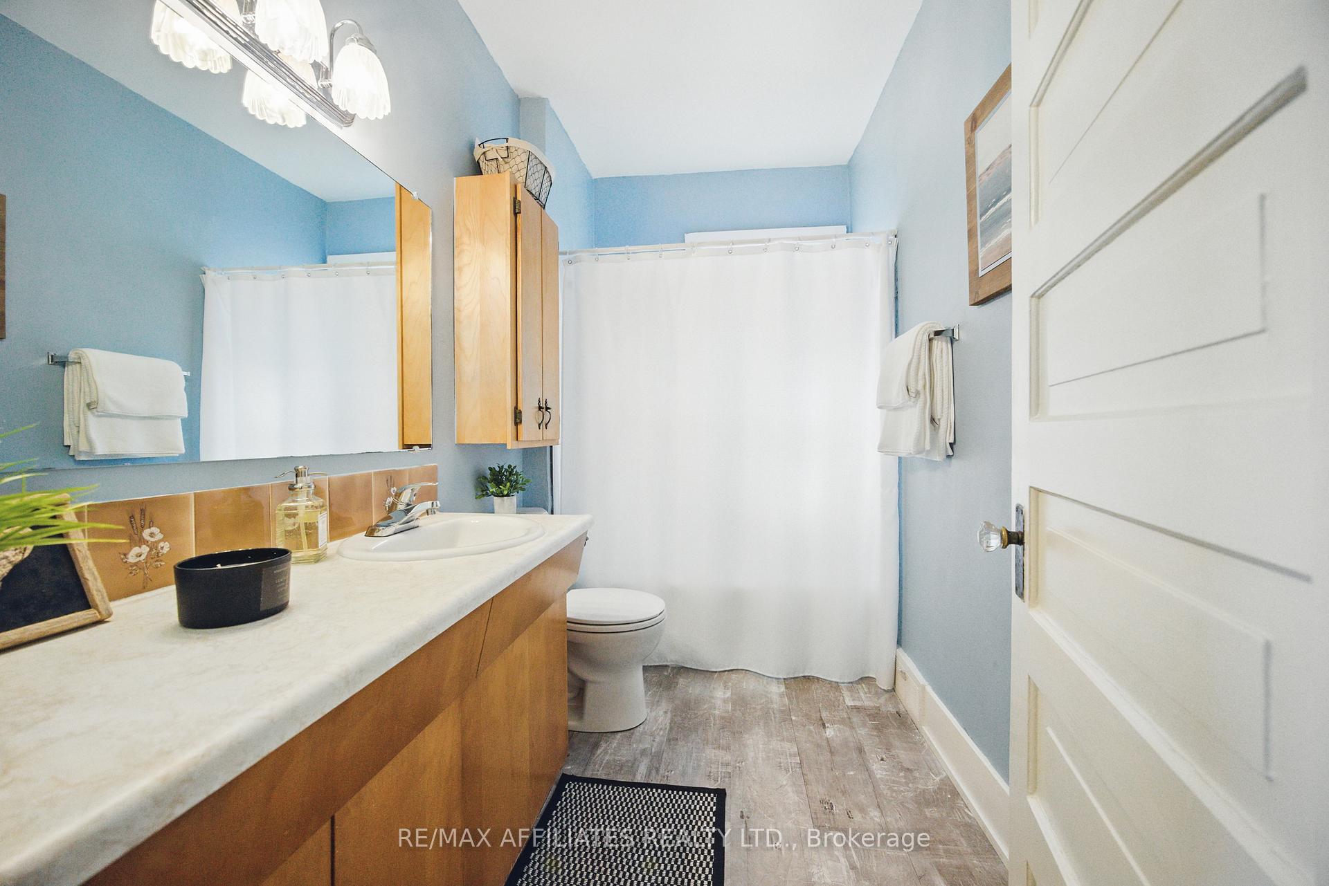 Photo 19 of 44 Winnifred Street N, Smiths Falls — HOMEH
