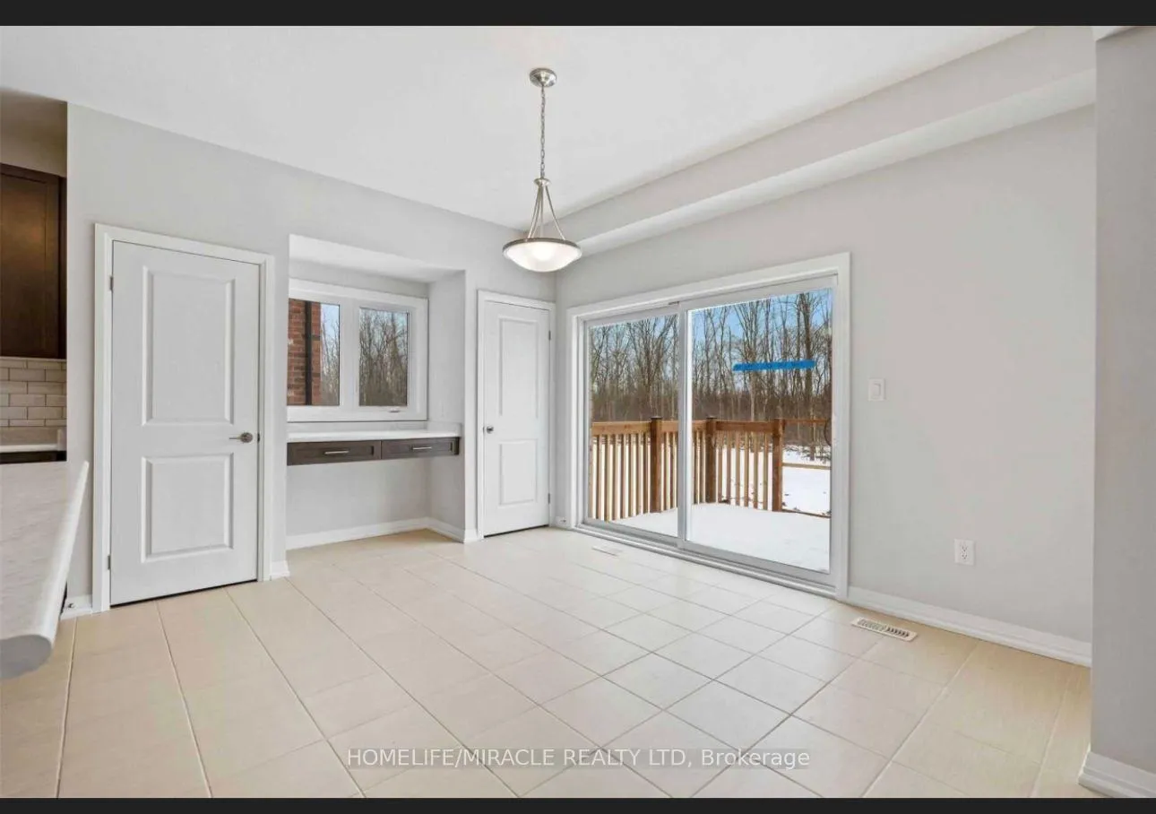 Photo 3 of 9302 White Oak Avenue, Niagara Falls, Lyons Creek — HOMEH
