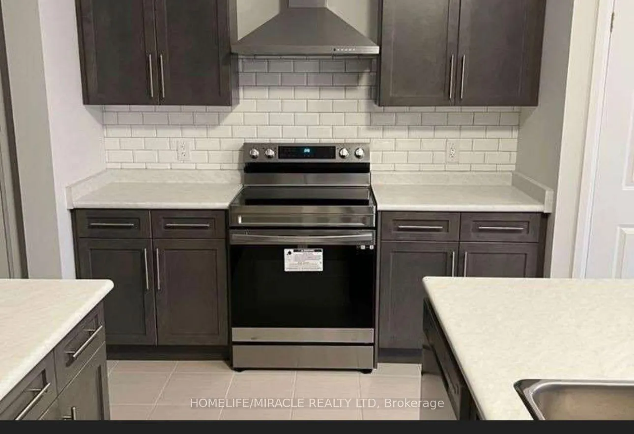 Photo 5 of 9302 White Oak Avenue, Niagara Falls, Lyons Creek — HOMEH