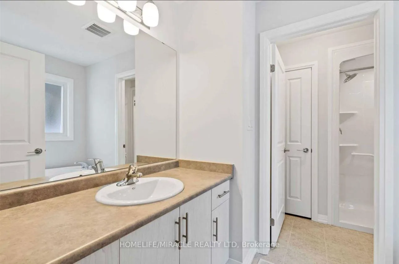 Photo 13 of 9302 White Oak Avenue, Niagara Falls, Lyons Creek — HOMEH