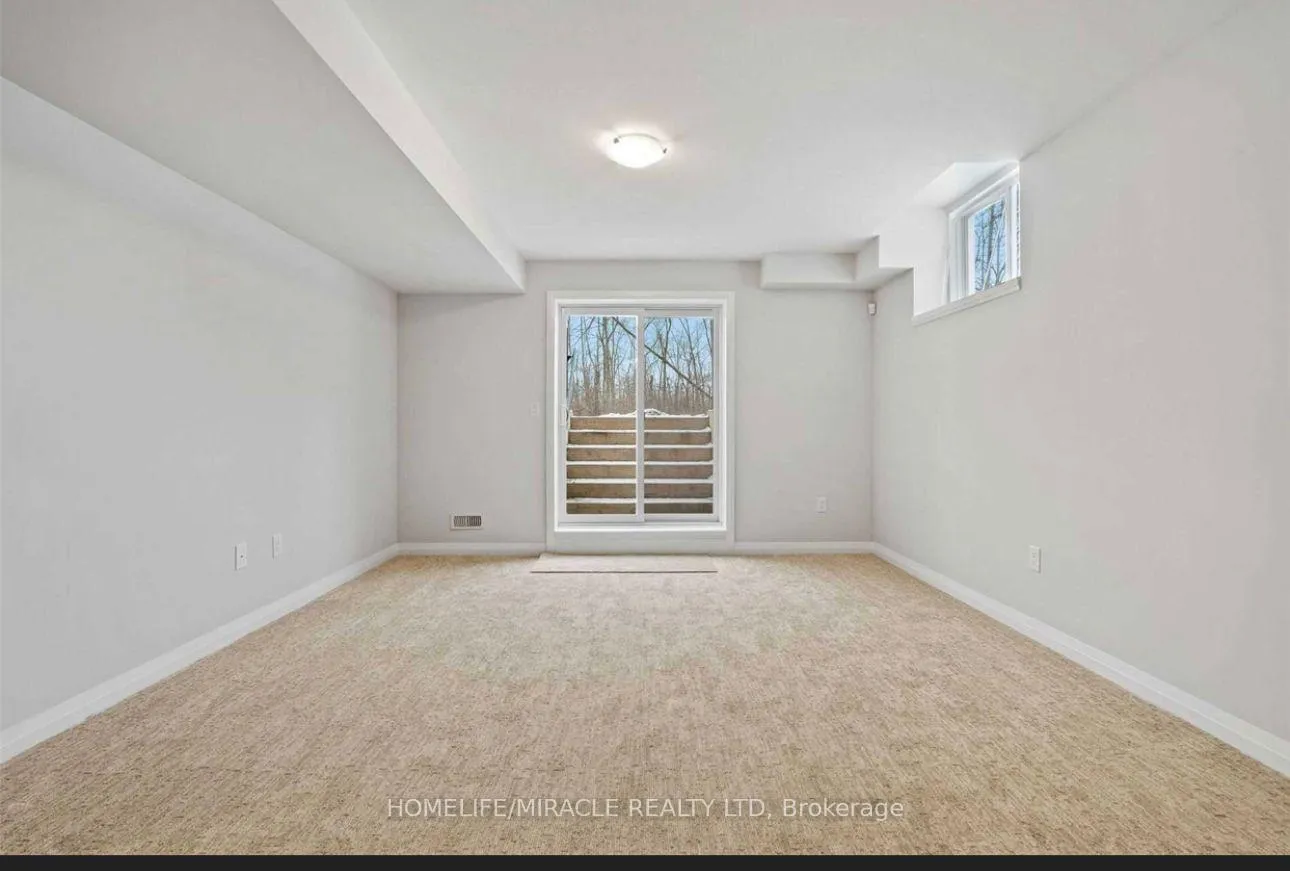 Photo 20 of 9302 White Oak Avenue, Niagara Falls, Lyons Creek — HOMEH