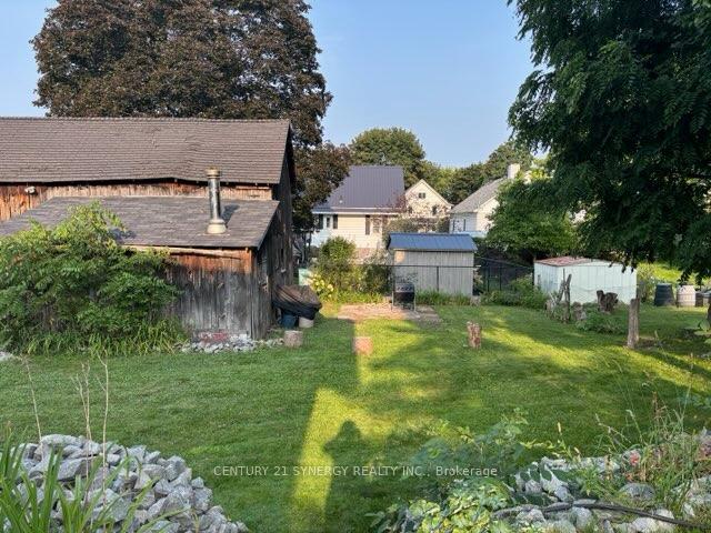 Photo 39 of 111 Brockville Street, Smiths Falls — HOMEH