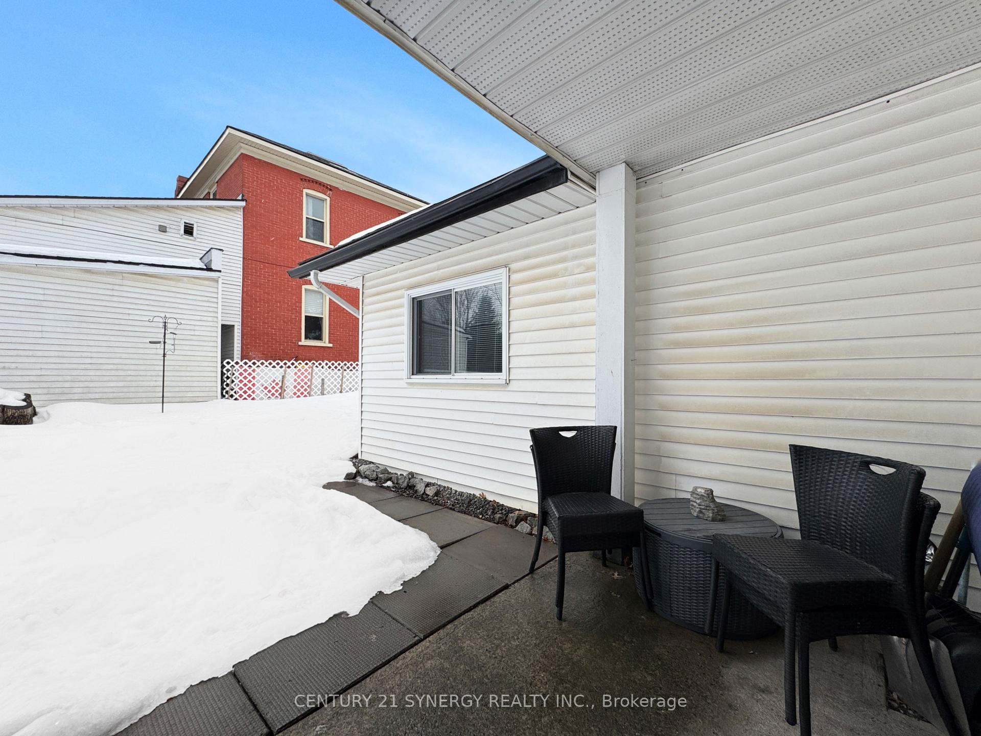 Photo 41 of 111 Brockville Street, Smiths Falls — HOMEH