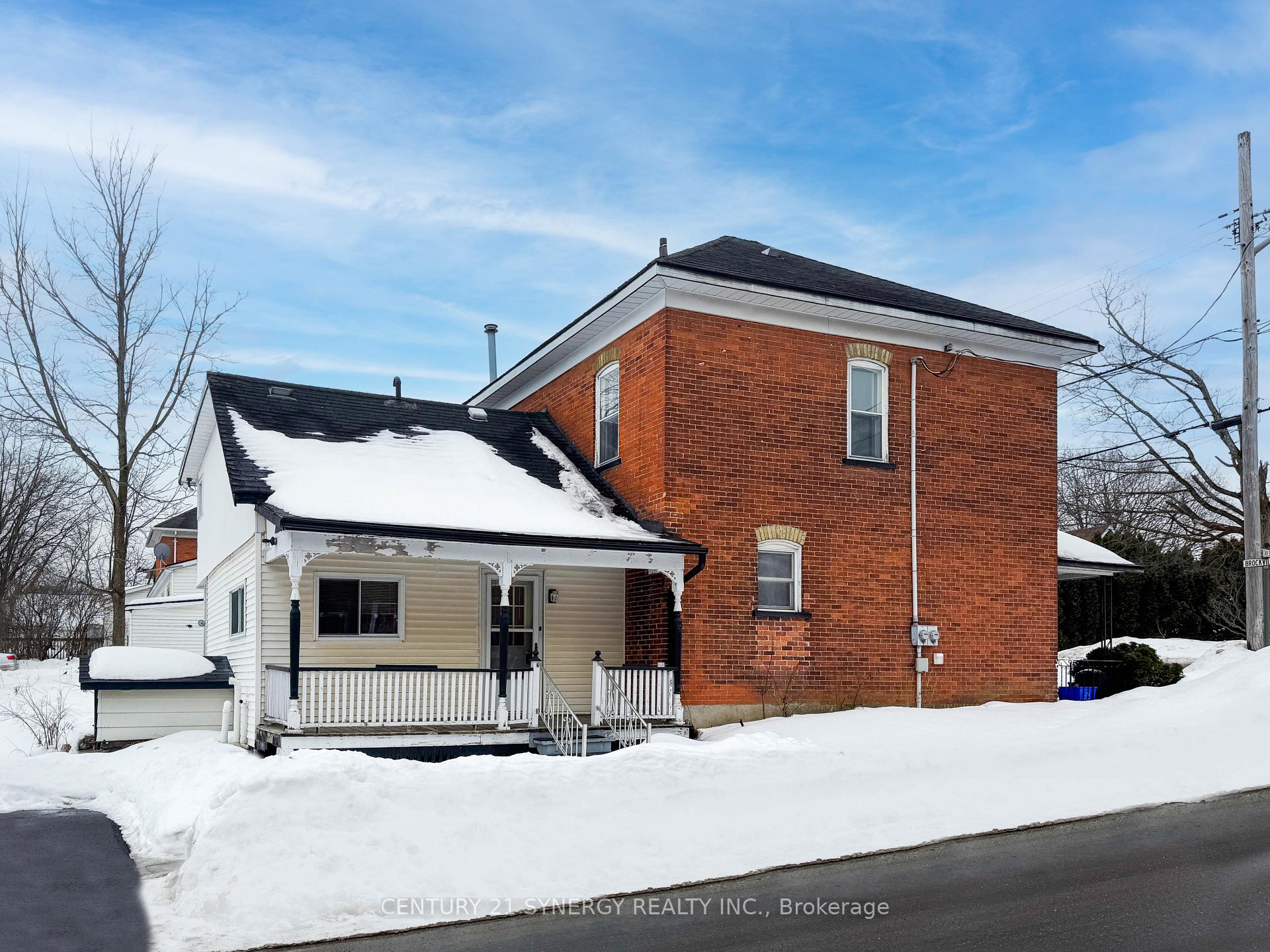 Photo 48 of 111 Brockville Street, Smiths Falls — HOMEH