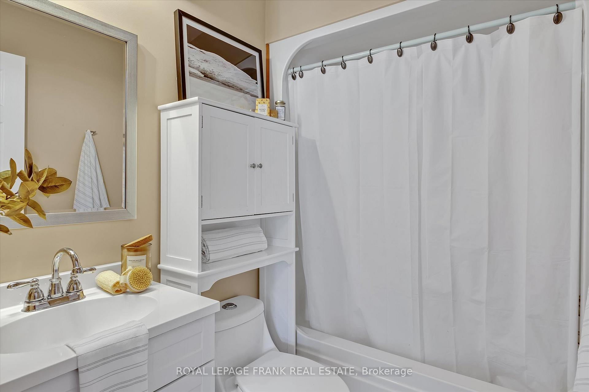 Photo 18 of 834 Kimberly Drive, Selwyn — HOMEH