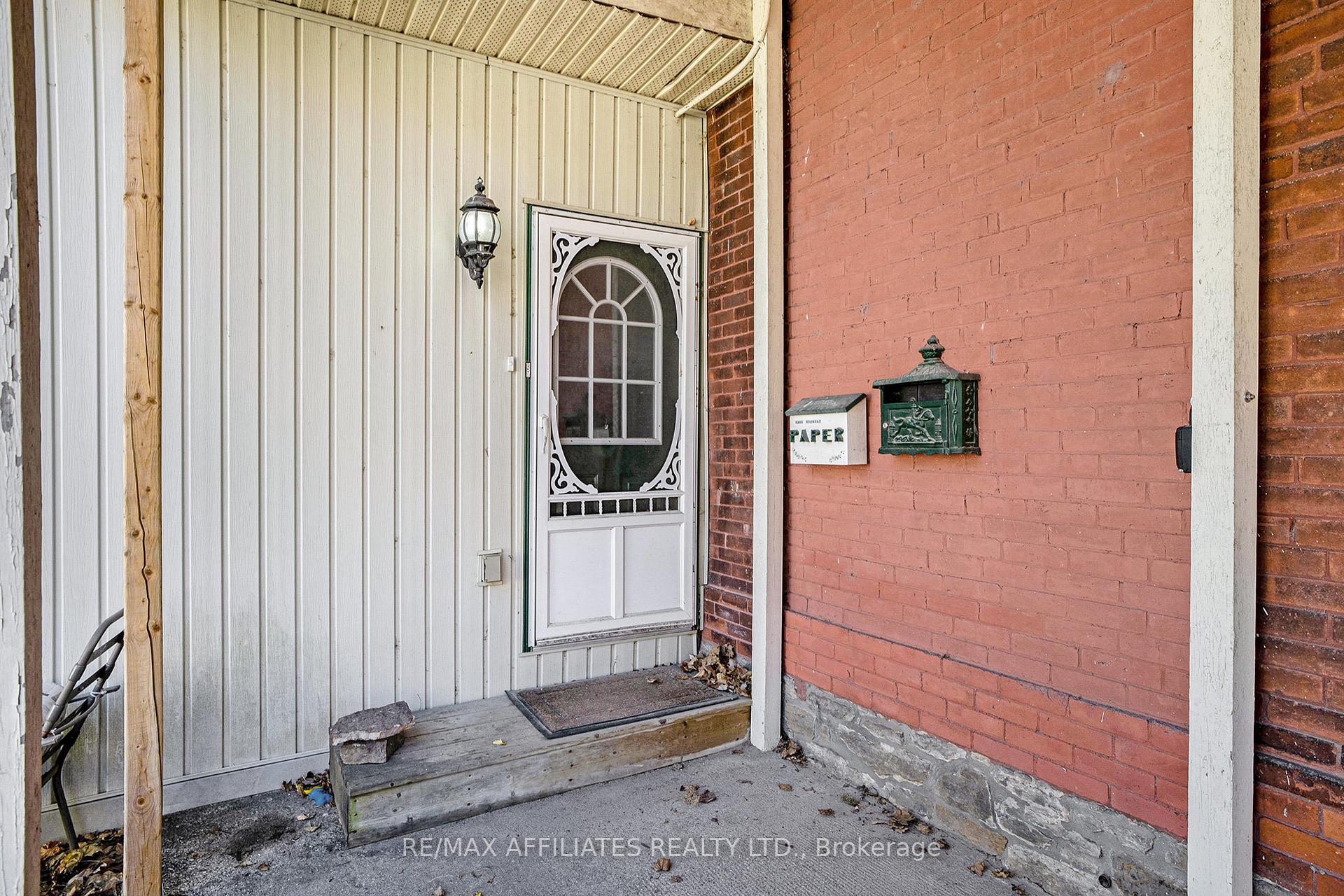 Photo 7 of 1 Queen Street, Smiths Falls — HOMEH