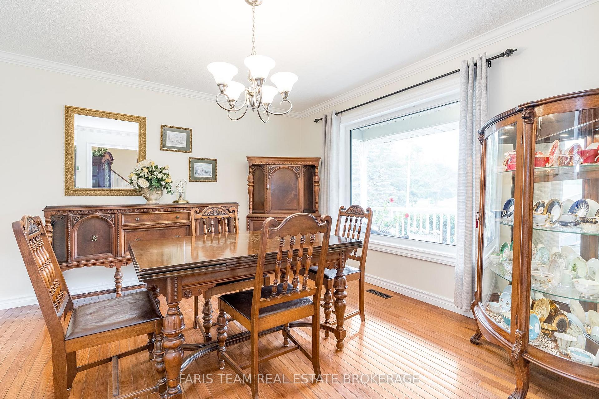 Photo 12 of 33 Willow Landing Road, Springwater, Midhurst — HOMEH