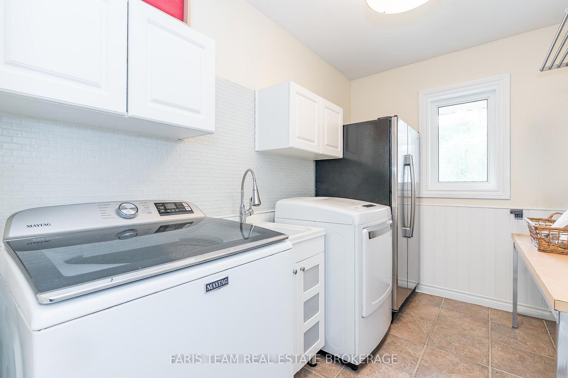 Photo 21 of 33 Willow Landing Road, Springwater, Midhurst — HOMEH