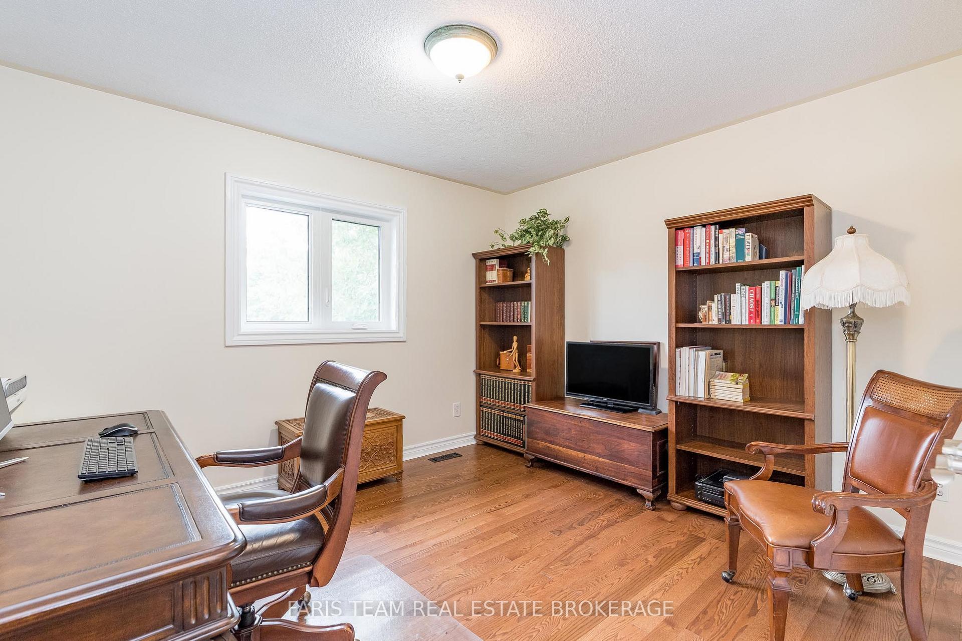 Photo 27 of 33 Willow Landing Road, Springwater, Midhurst — HOMEH