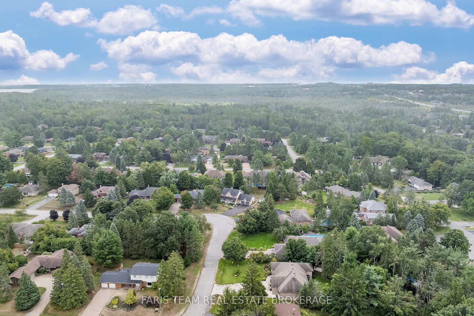 Photo 44 of 33 Willow Landing Road, Springwater, Midhurst — HOMEH