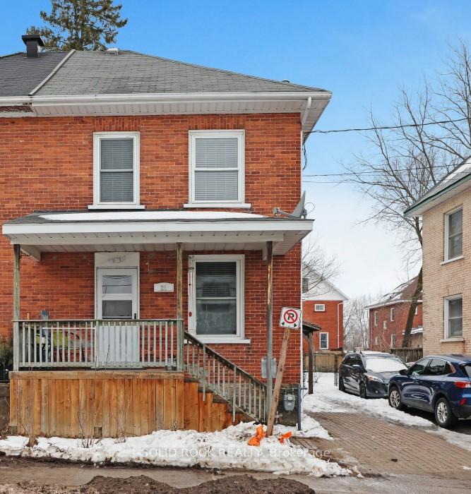 Photo 2 of 21 Elm Street E, Smiths Falls — HOMEH