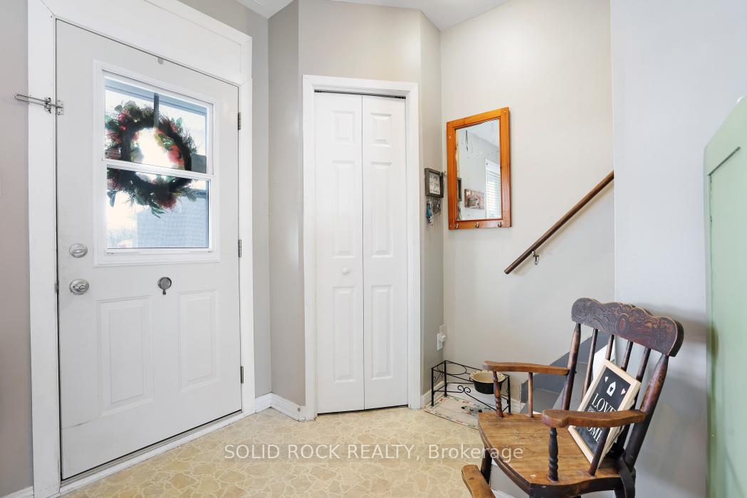 Photo 6 of 21 Elm Street E, Smiths Falls — HOMEH