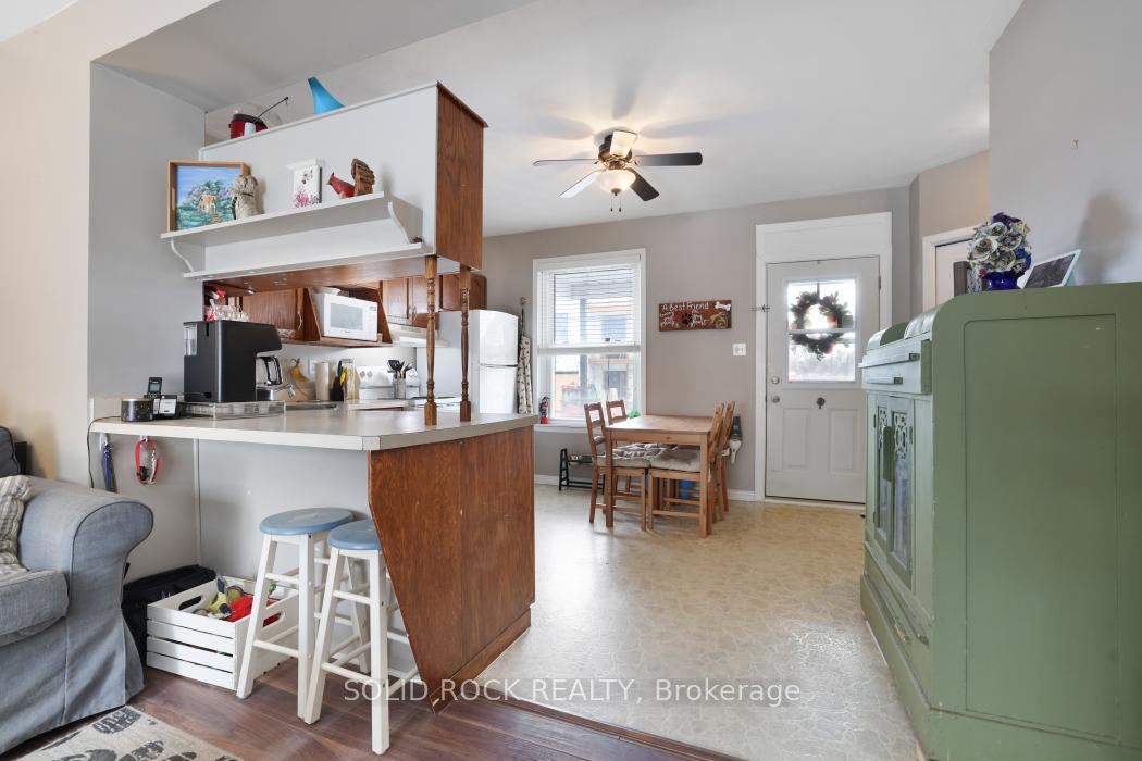 Photo 14 of 21 Elm Street E, Smiths Falls — HOMEH
