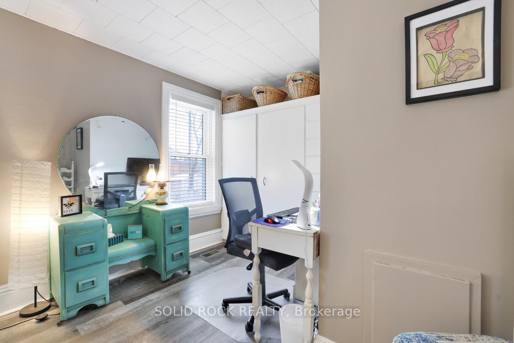 Photo 17 of 21 Elm Street E, Smiths Falls — HOMEH