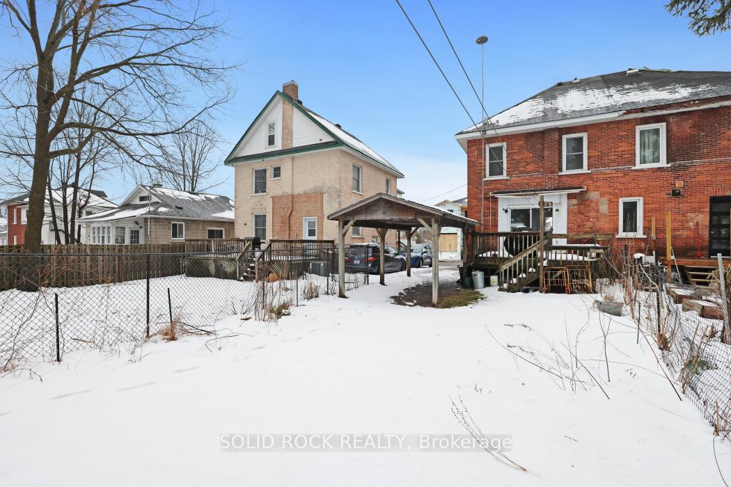 Photo 25 of 21 Elm Street E, Smiths Falls — HOMEH