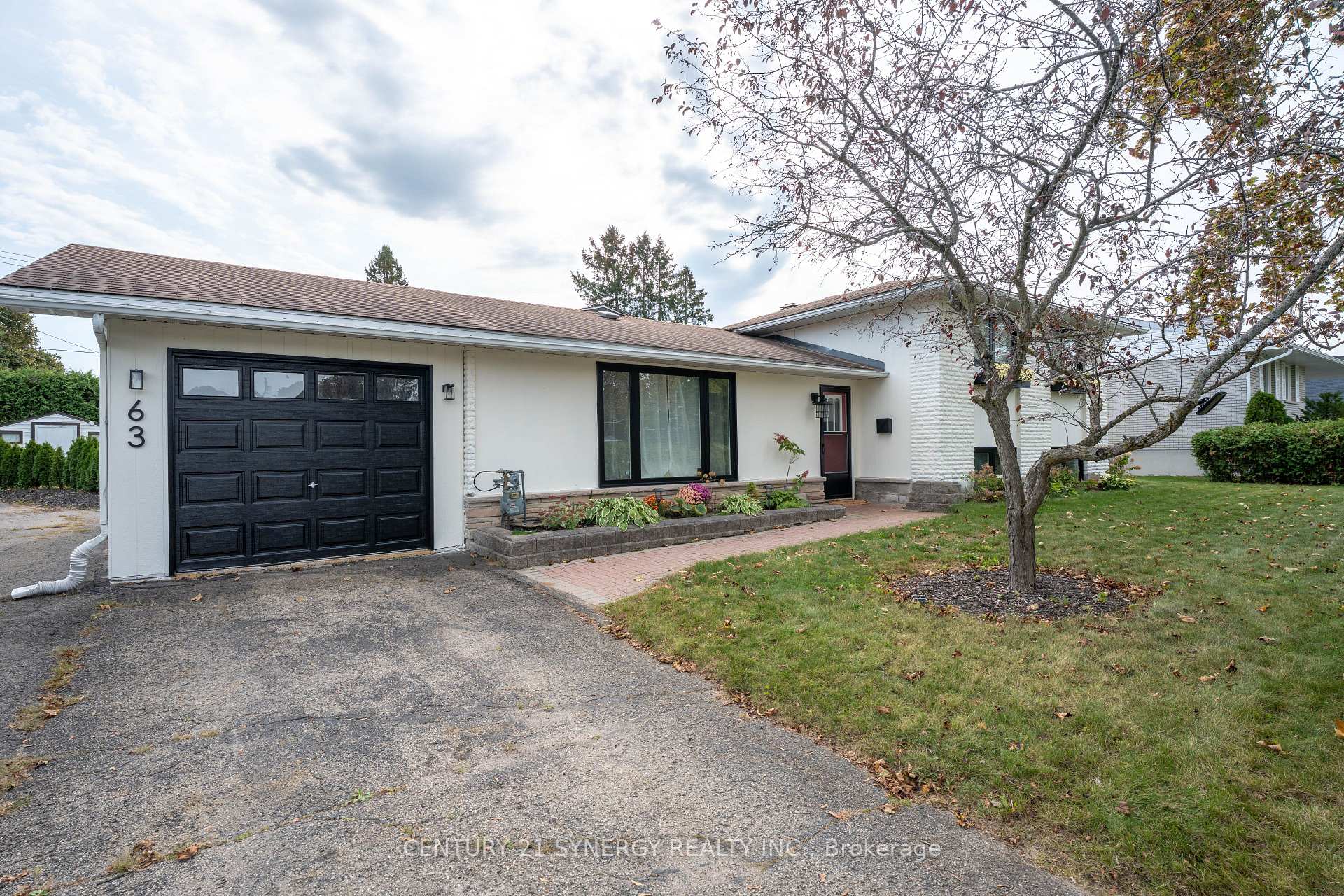 Photo 46 of 63 Marsha Drive, Smiths Falls — HOMEH