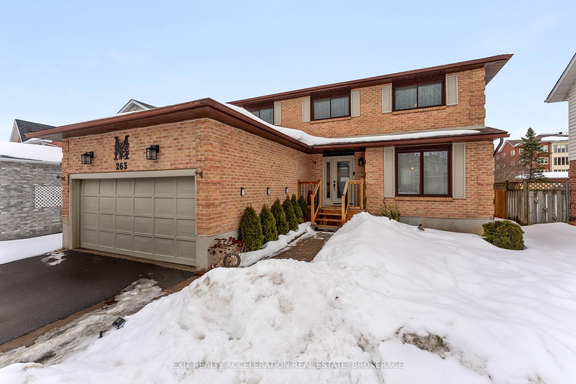 Photo 2 of 263 Wood Avenue, Smiths Falls — HOMEH