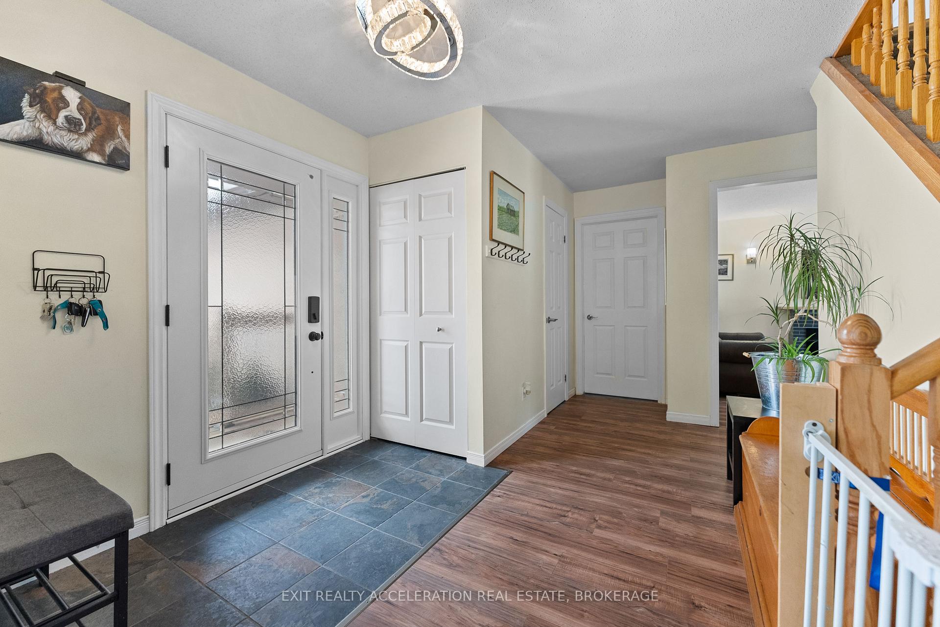Photo 4 of 263 Wood Avenue, Smiths Falls — HOMEH