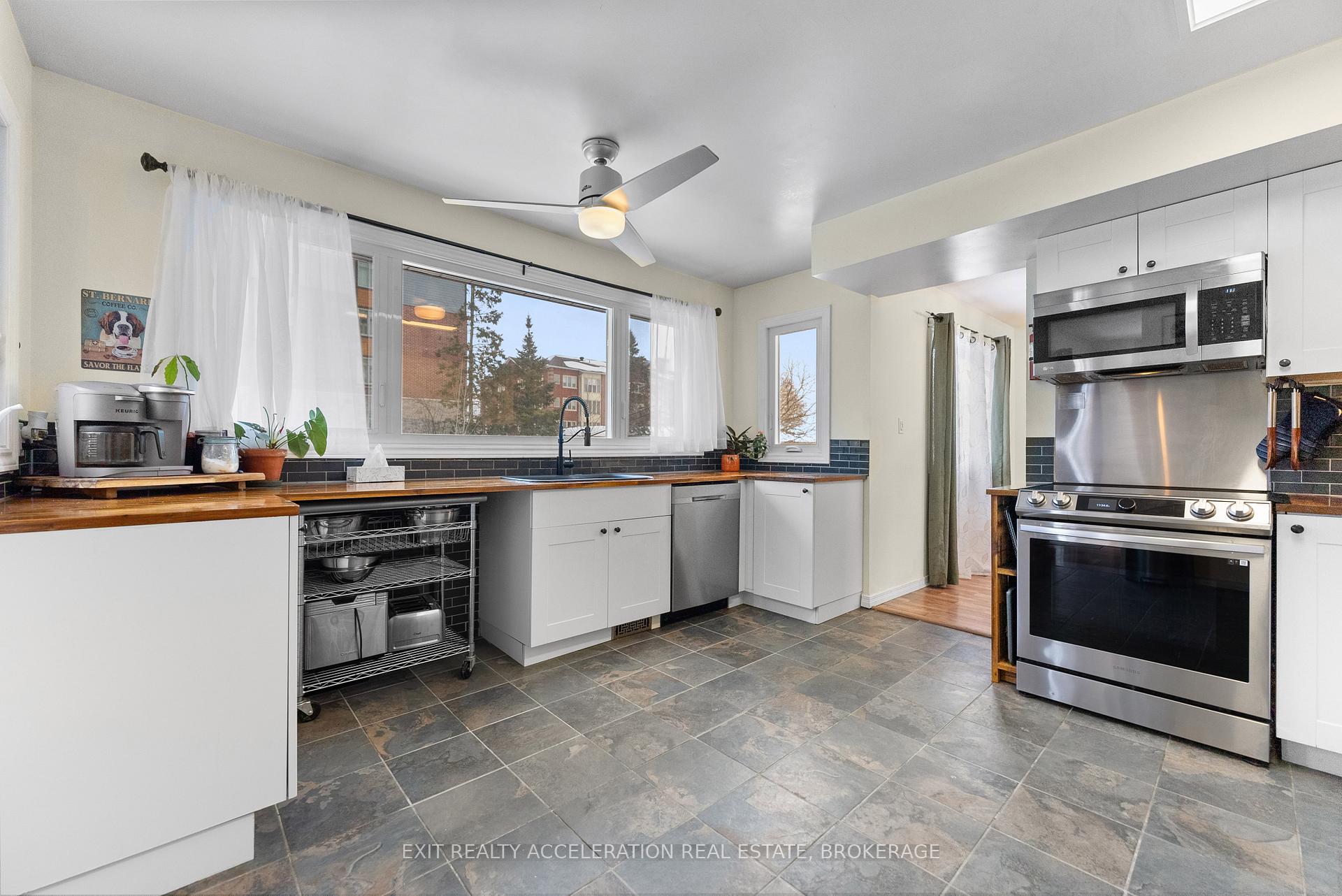 Photo 9 of 263 Wood Avenue, Smiths Falls — HOMEH