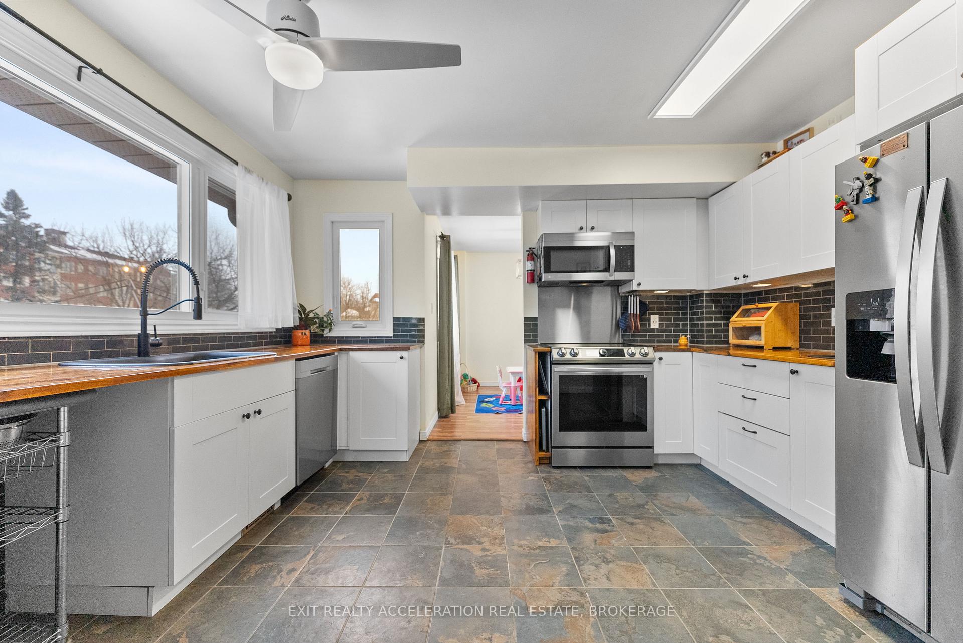 Photo 10 of 263 Wood Avenue, Smiths Falls — HOMEH