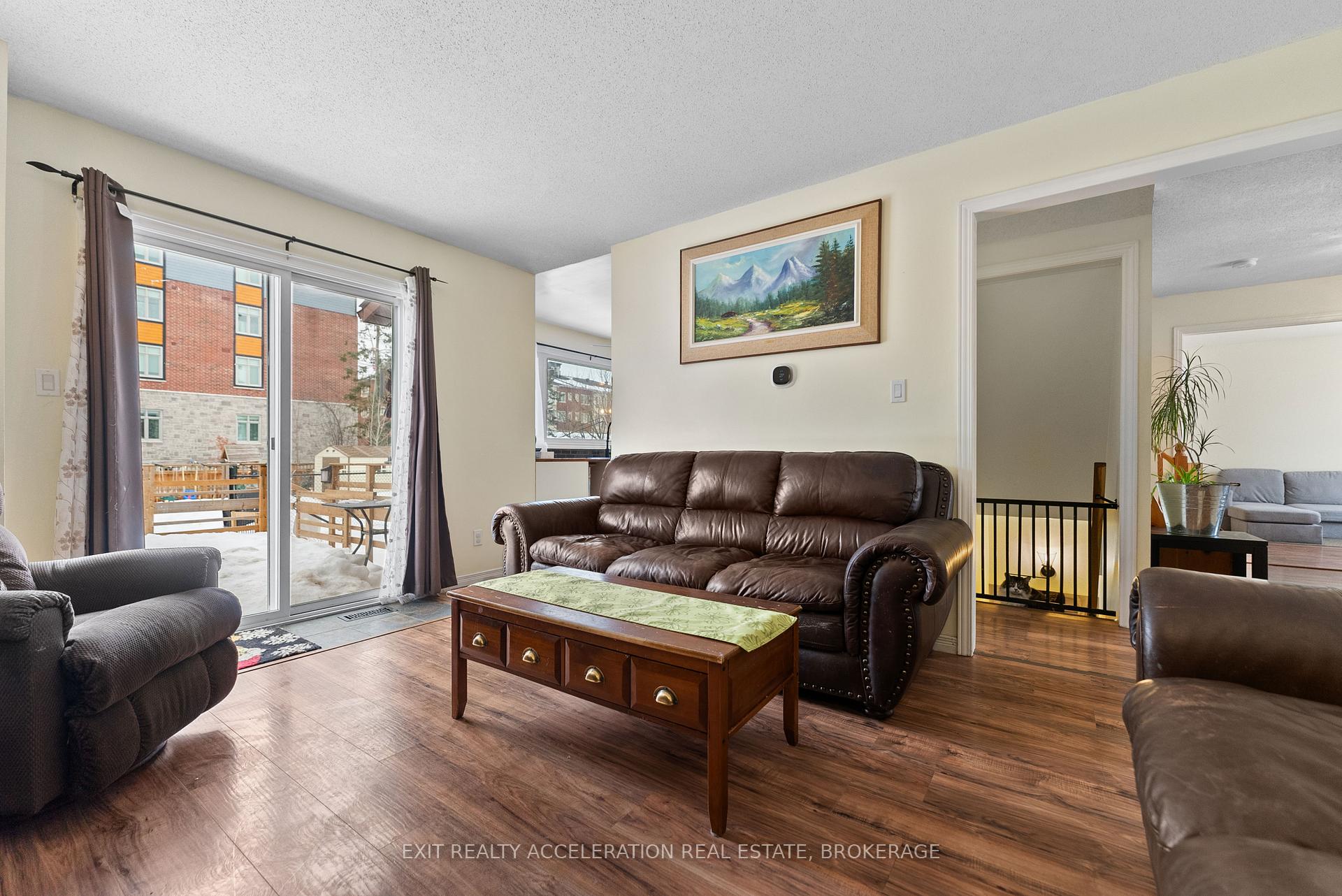 Photo 15 of 263 Wood Avenue, Smiths Falls — HOMEH