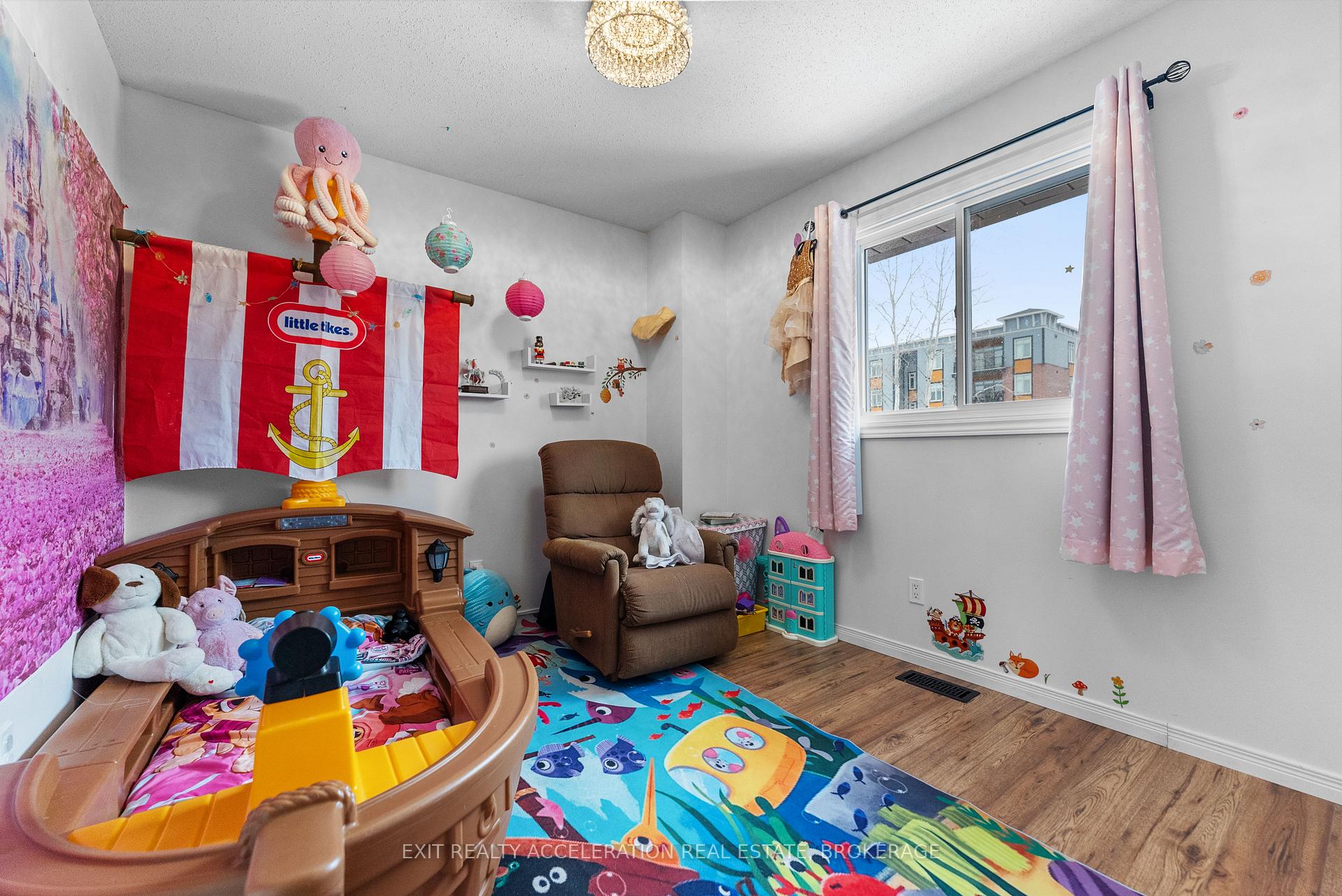 Photo 20 of 263 Wood Avenue, Smiths Falls — HOMEH