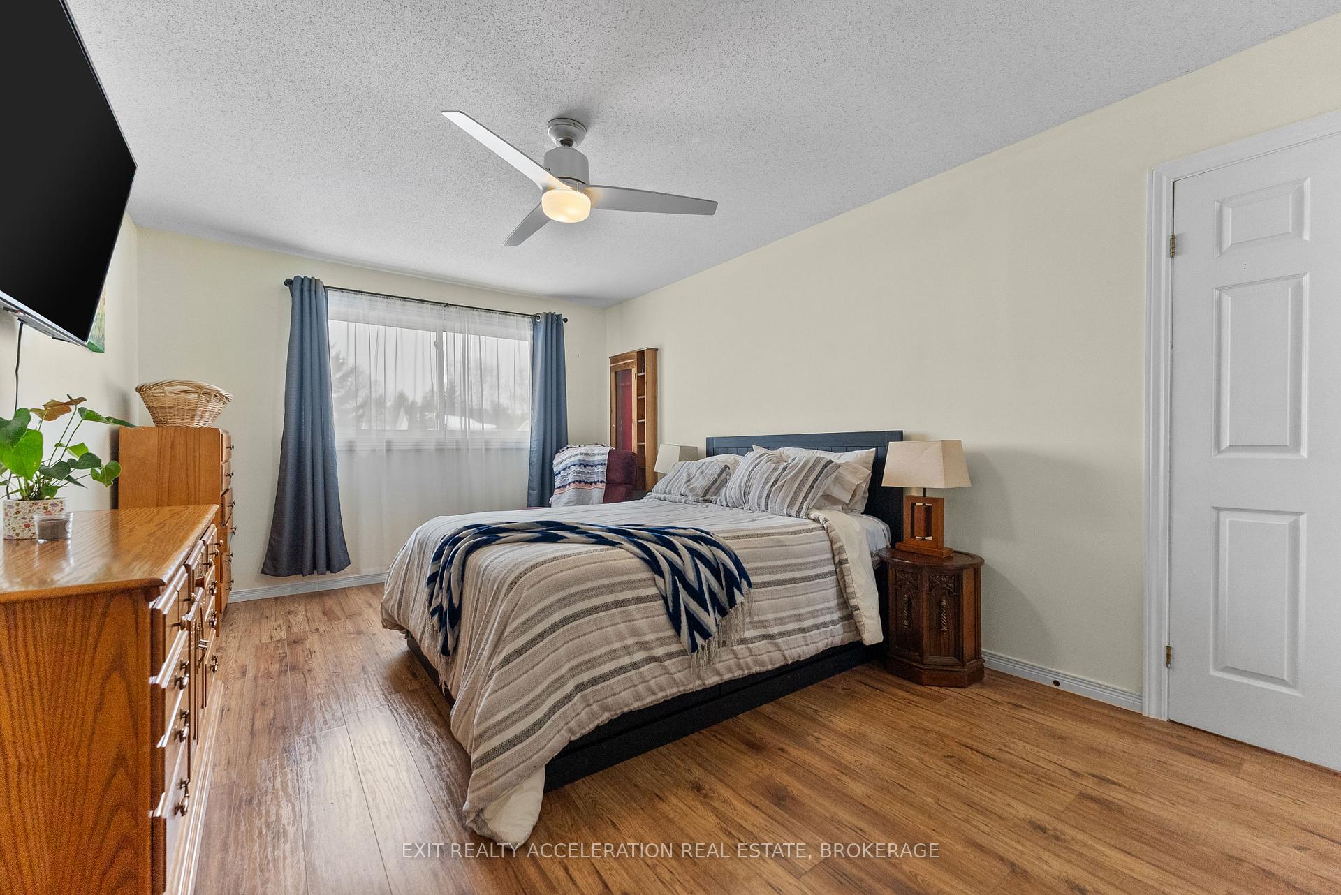 Photo 23 of 263 Wood Avenue, Smiths Falls — HOMEH
