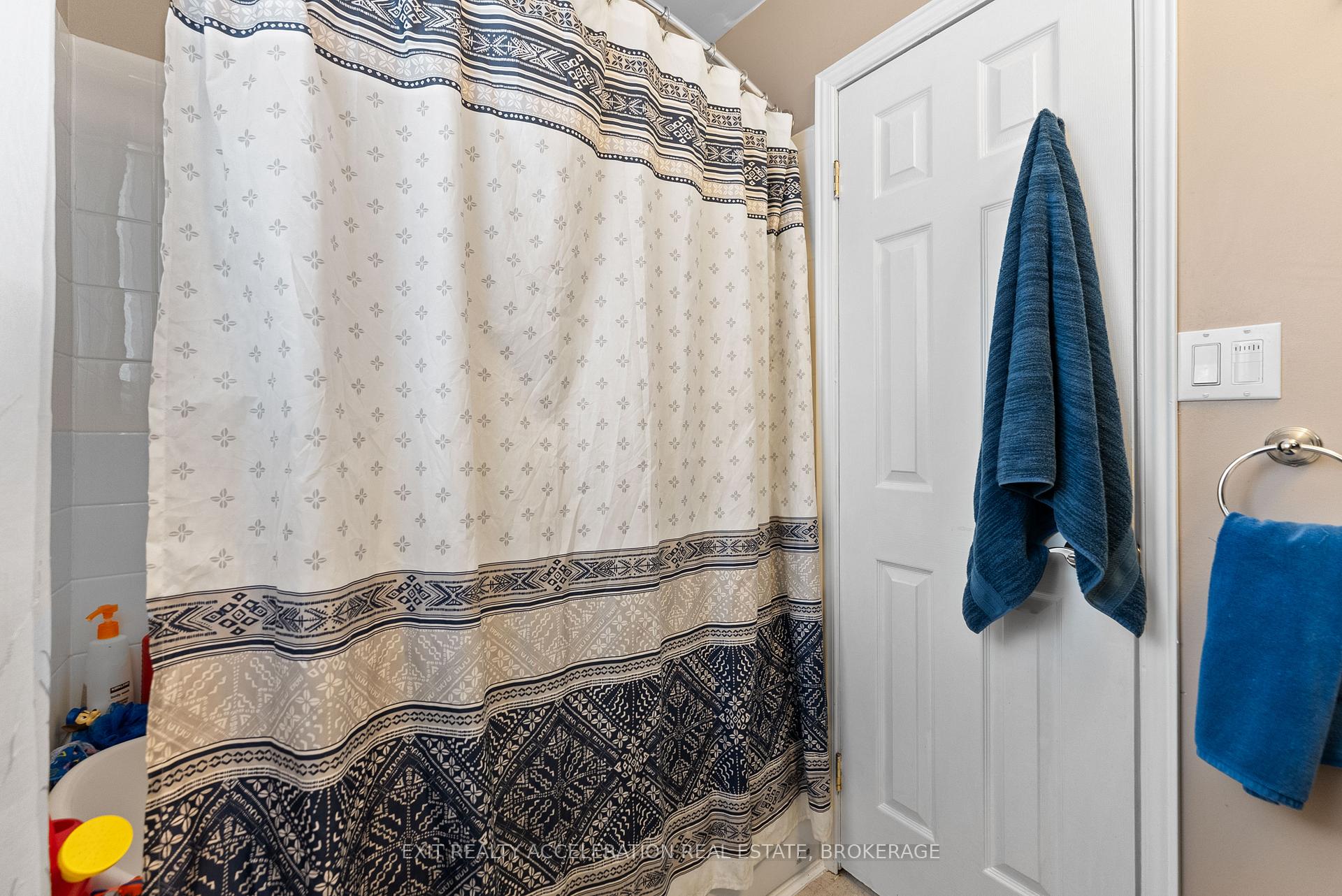 Photo 26 of 263 Wood Avenue, Smiths Falls — HOMEH