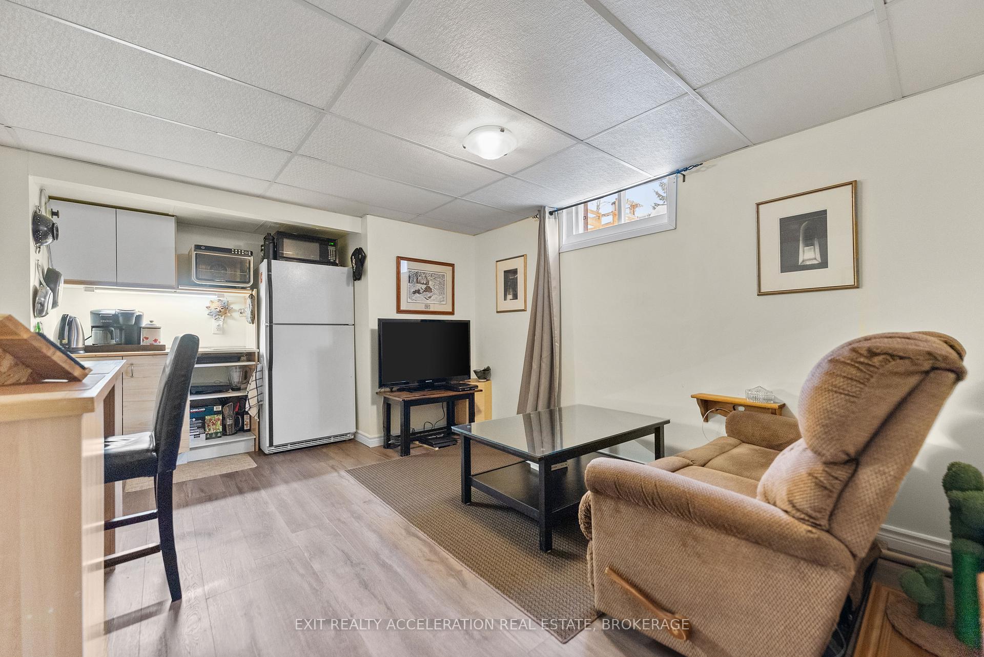 Photo 32 of 263 Wood Avenue, Smiths Falls — HOMEH