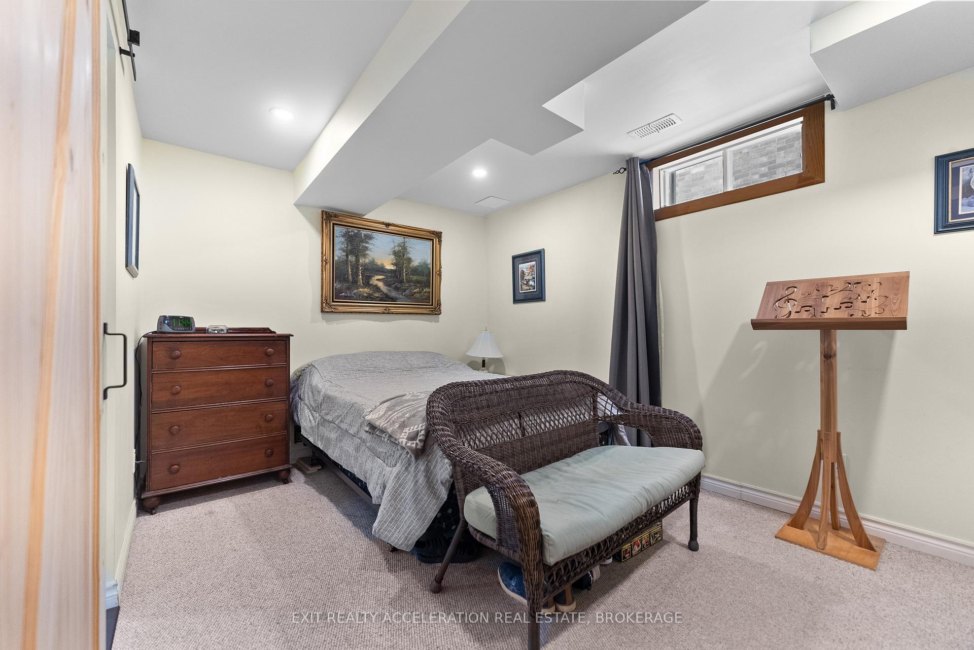 Photo 36 of 263 Wood Avenue, Smiths Falls — HOMEH