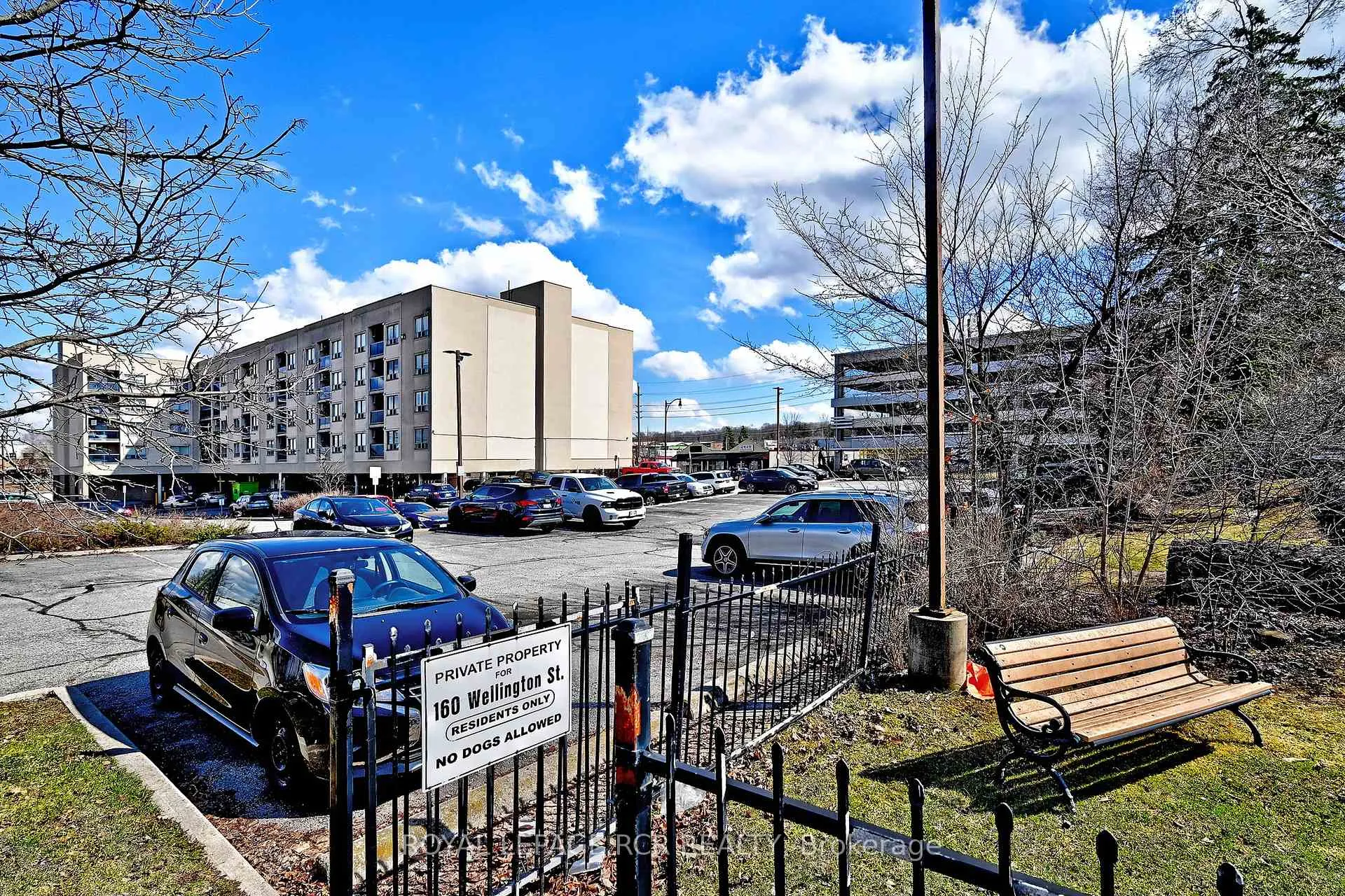 Photo 16 of Unit 212, 160 Wellington Street E, Aurora, Aurora Village — HOMEH