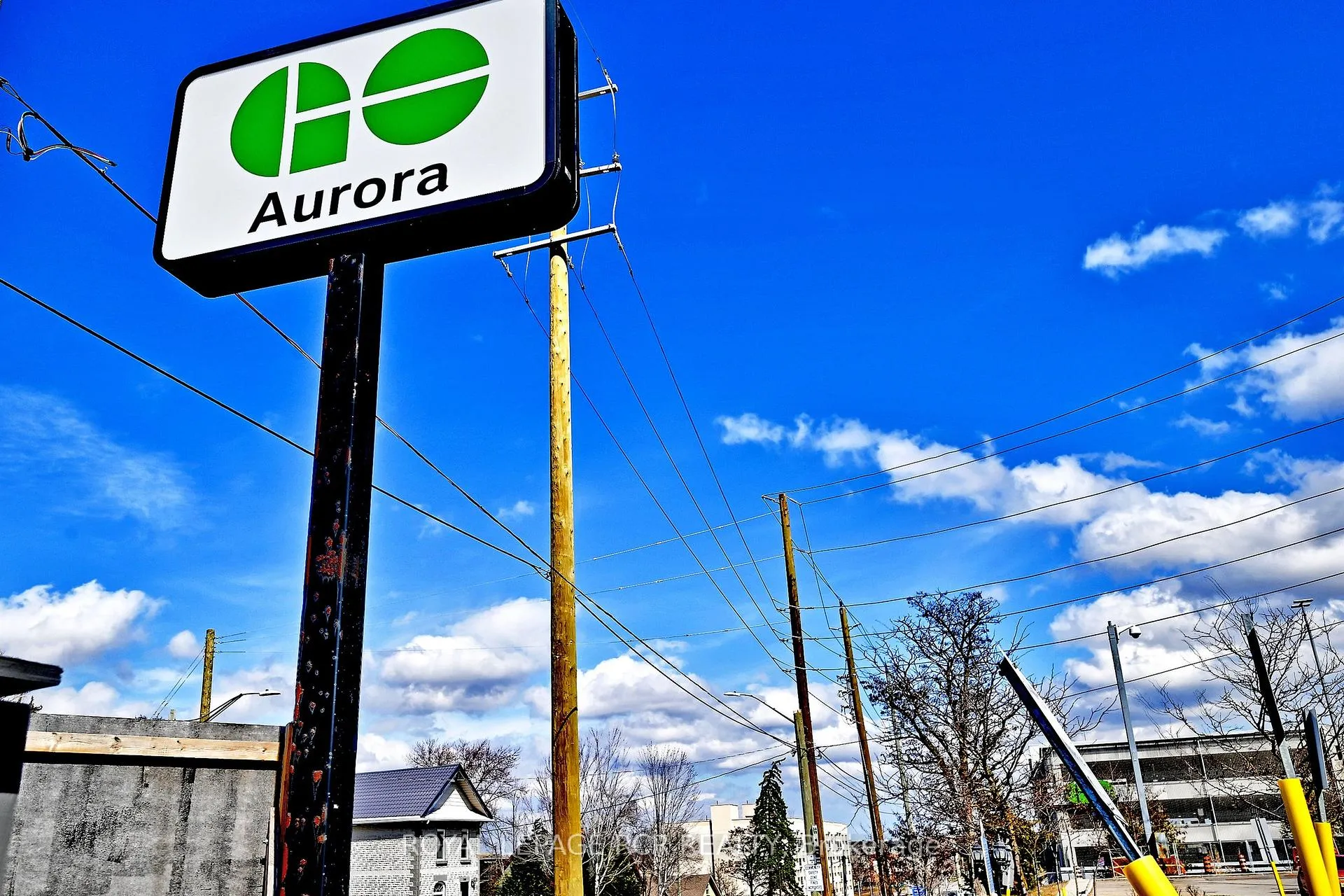 Photo 18 of Unit 212, 160 Wellington Street E, Aurora, Aurora Village — HOMEH