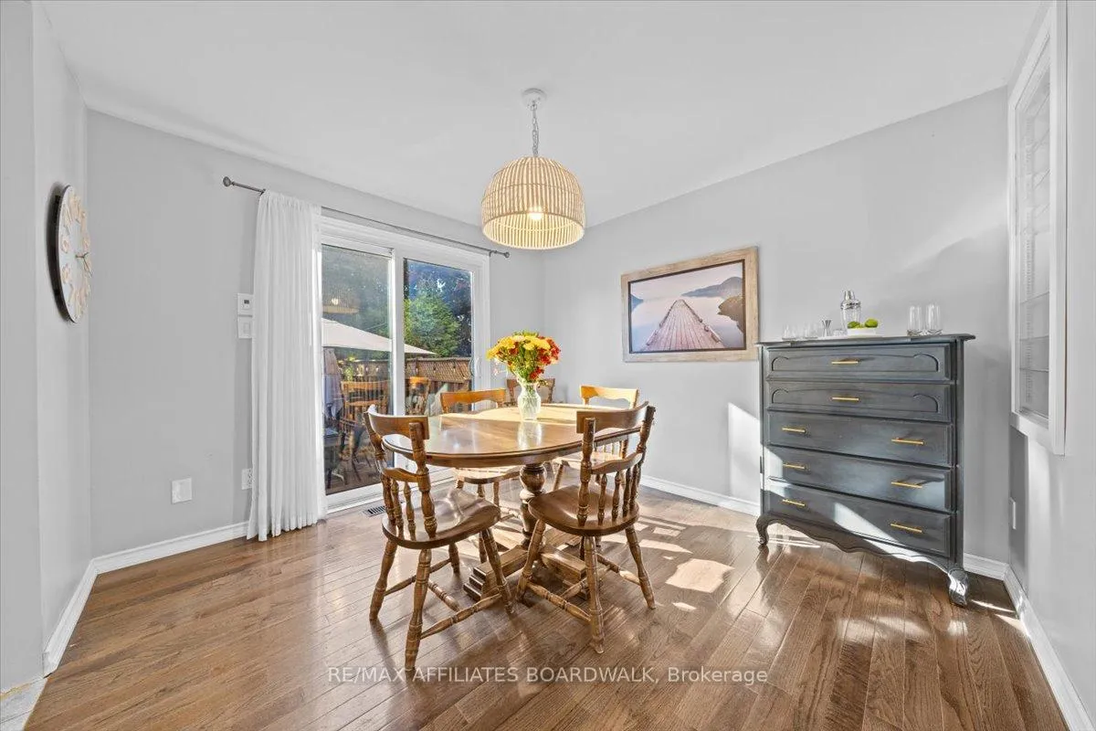 Photo 11 of 42 Haywood Crescent, Ottawa, Kanata - Katimavik — HOMEH