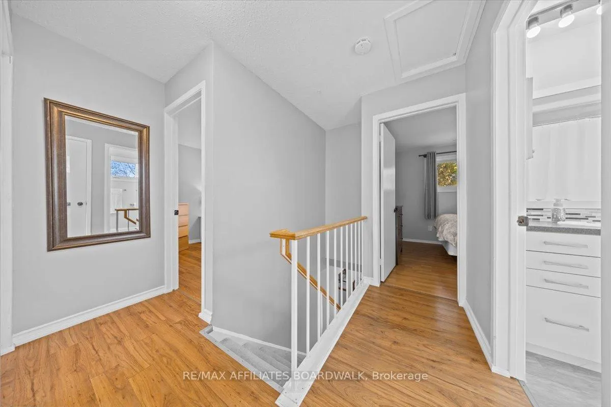 Photo 35 of 42 Haywood Crescent, Ottawa, Kanata - Katimavik — HOMEH