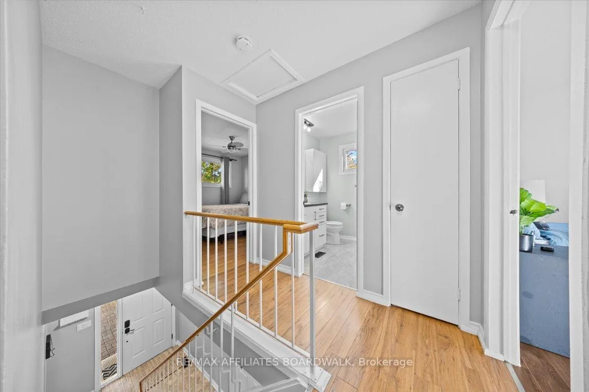 Photo 38 of 42 Haywood Crescent, Ottawa, Kanata - Katimavik — HOMEH
