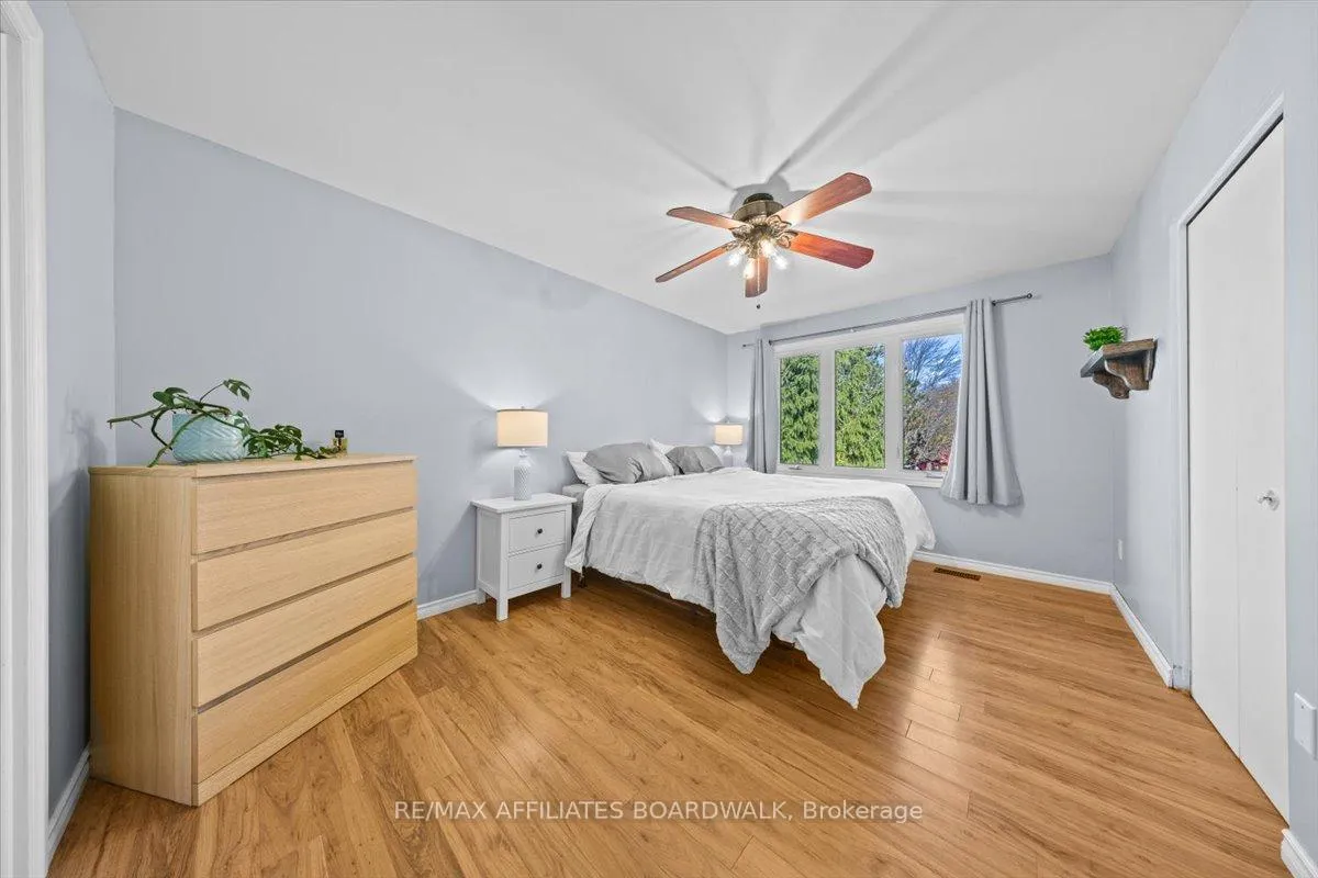 Photo 40 of 42 Haywood Crescent, Ottawa, Kanata - Katimavik — HOMEH