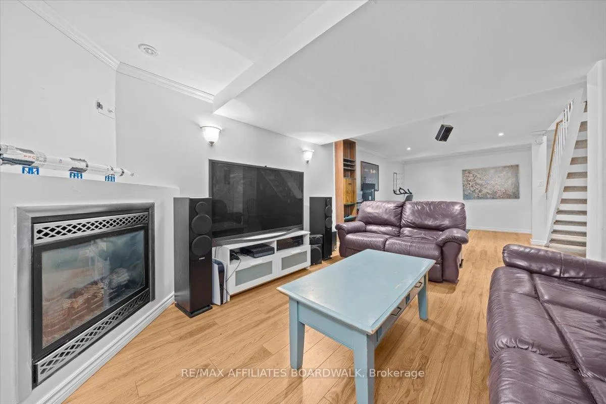 Photo 76 of 42 Haywood Crescent, Ottawa, Kanata - Katimavik — HOMEH