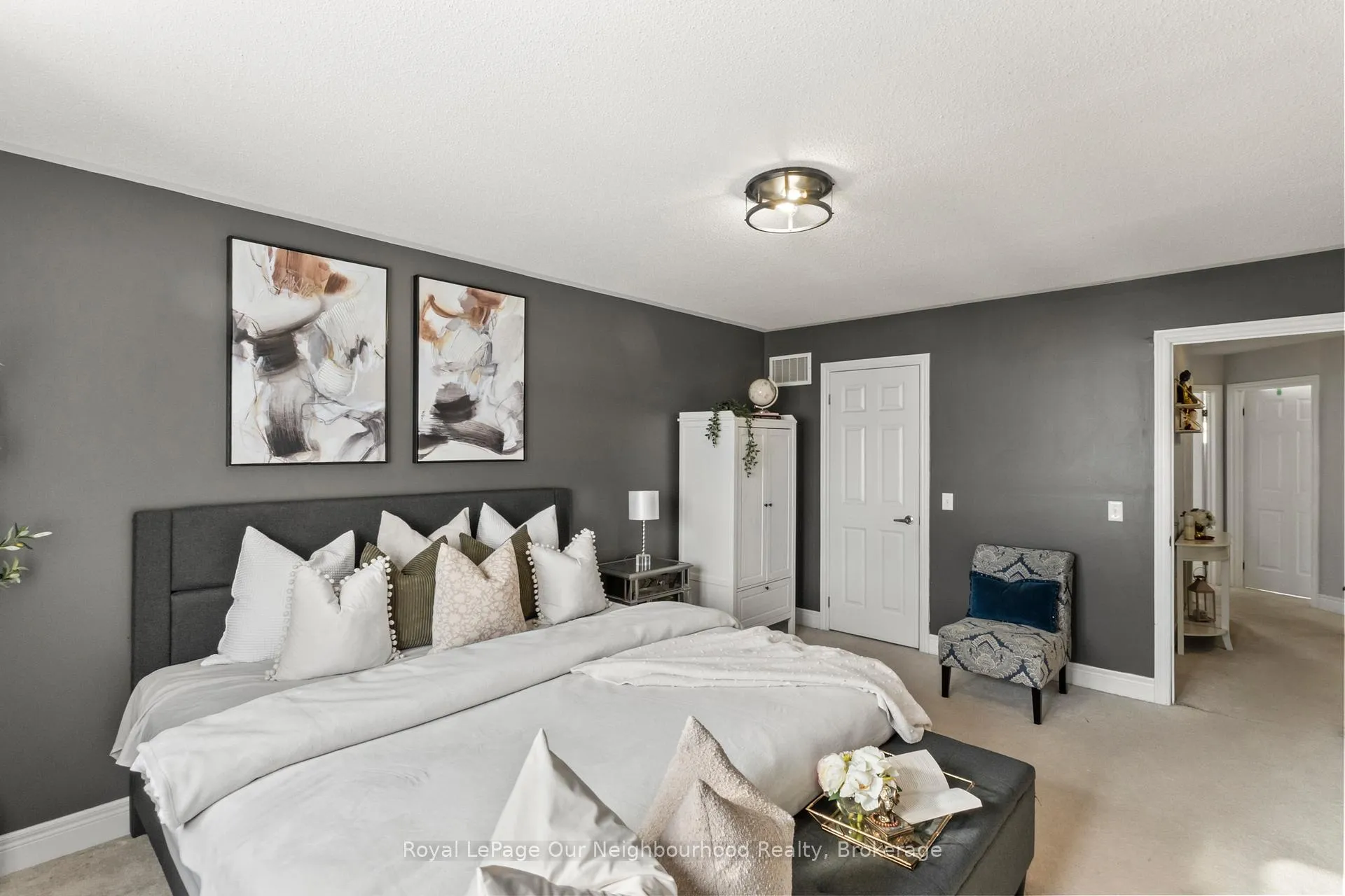 Photo 14 of 53 Kersey Crescent, Clarington, Courtice — HOMEH