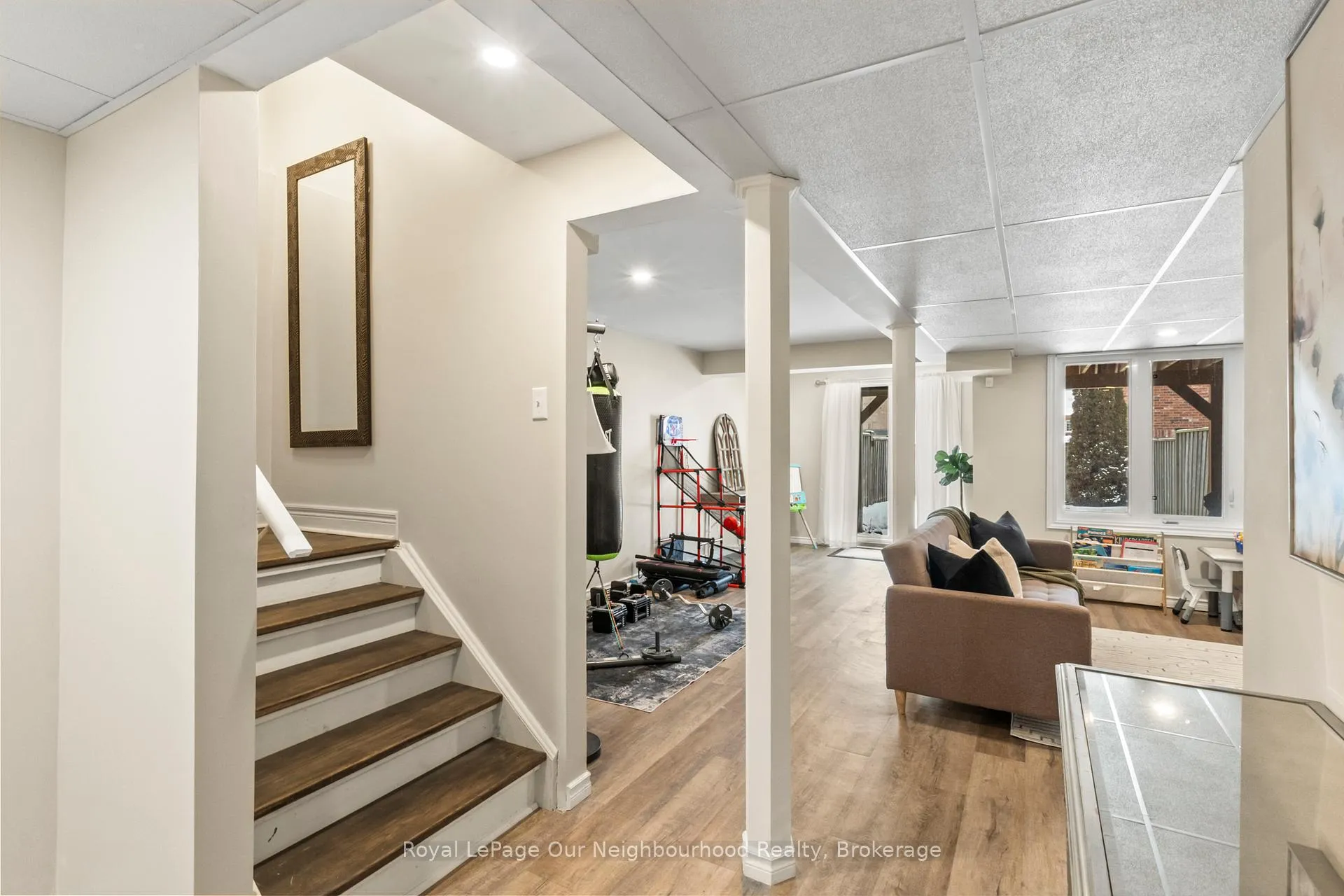 Photo 22 of 53 Kersey Crescent, Clarington, Courtice — HOMEH