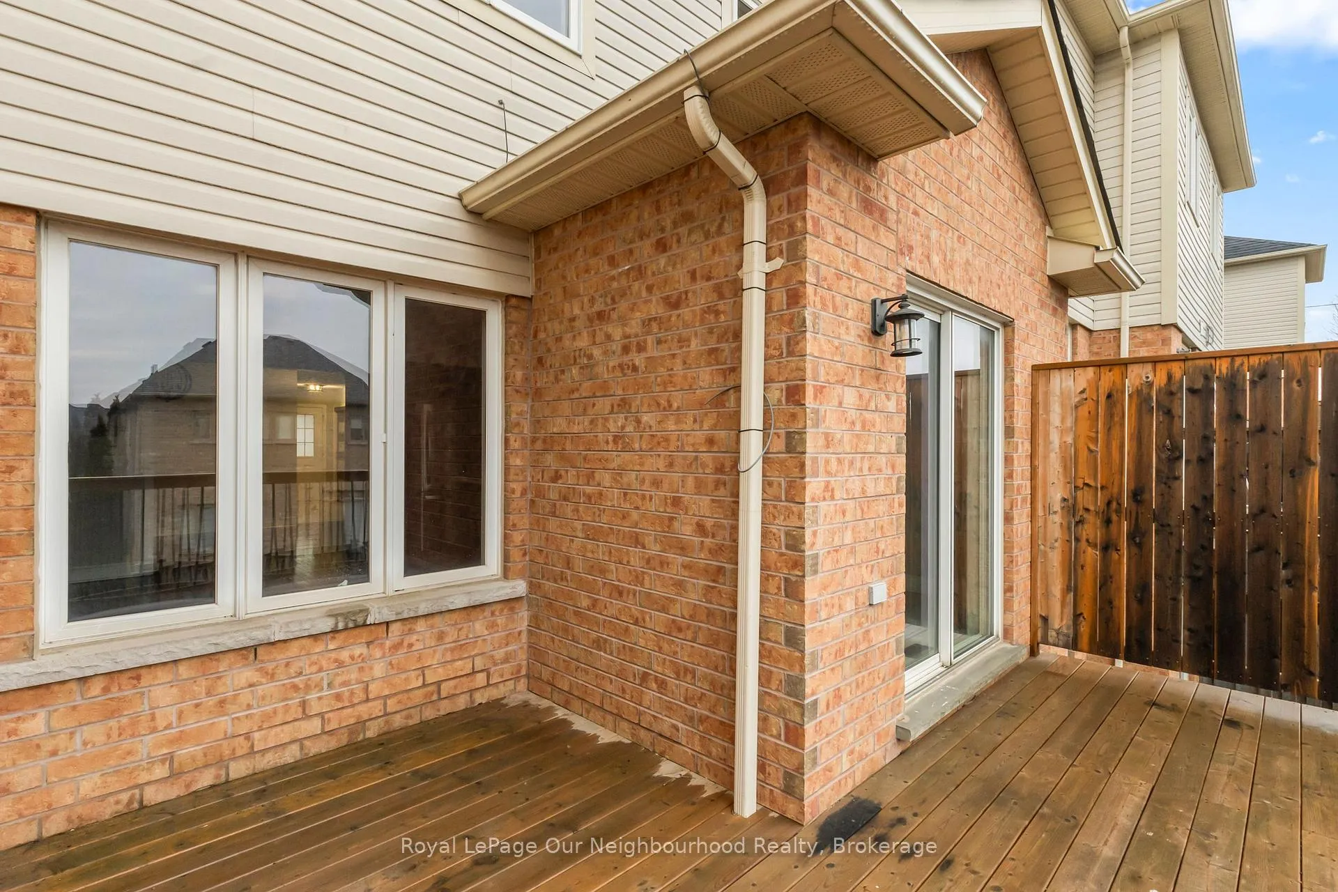 Photo 32 of 53 Kersey Crescent, Clarington, Courtice — HOMEH