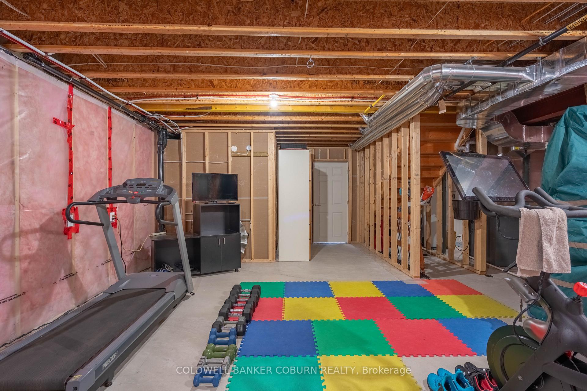 Photo 11 of 37 Code Crescent, Smiths Falls — HOMEH