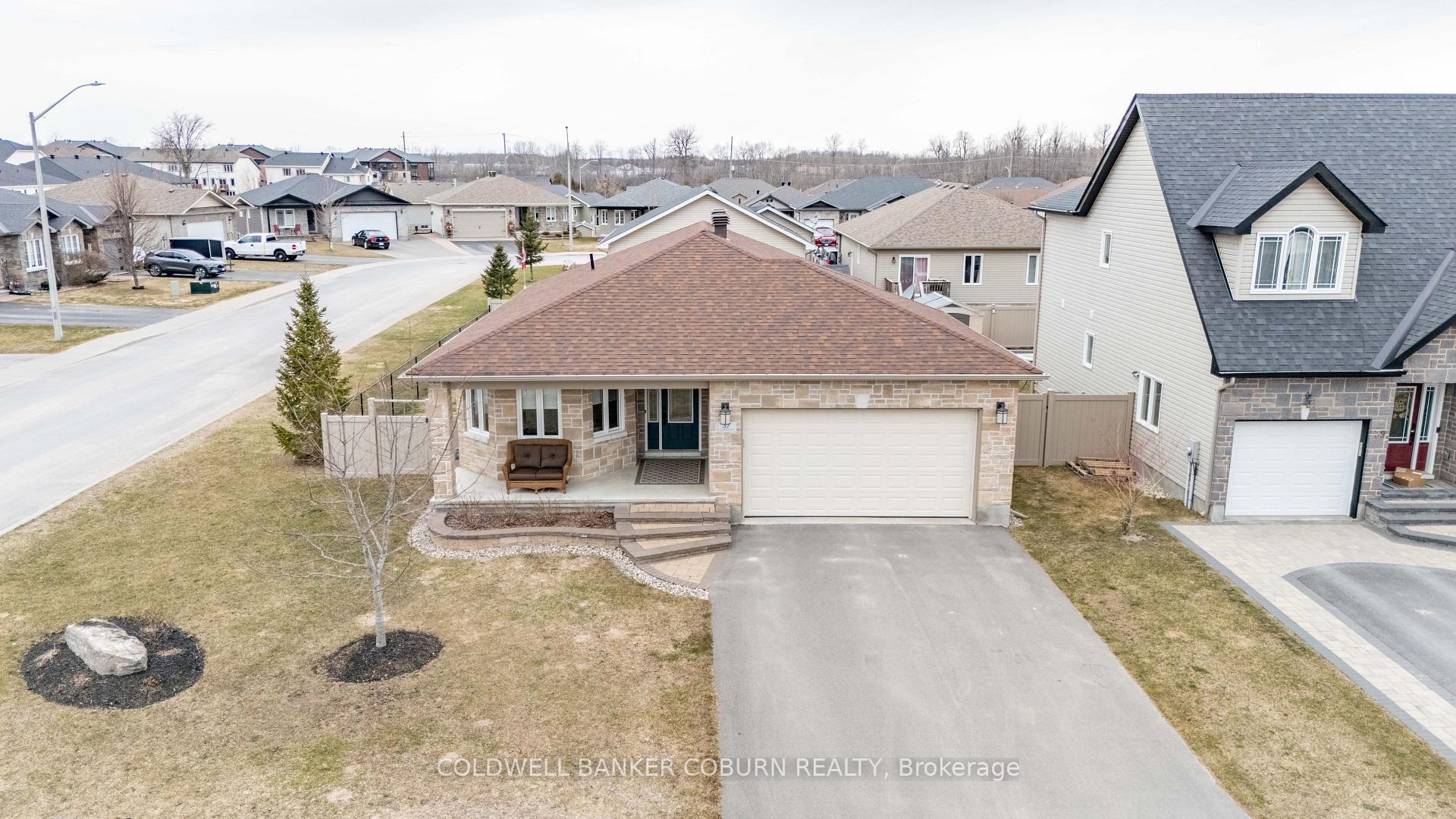 Photo 13 of 37 Code Crescent, Smiths Falls — HOMEH