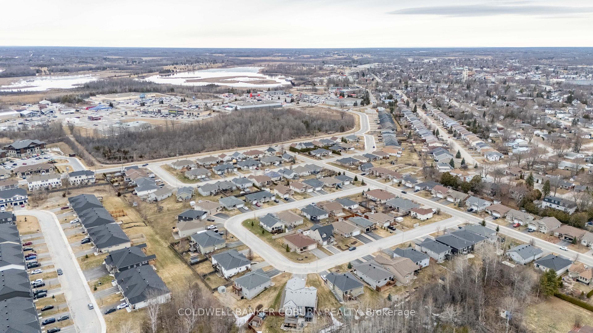Photo 14 of 37 Code Crescent, Smiths Falls — HOMEH