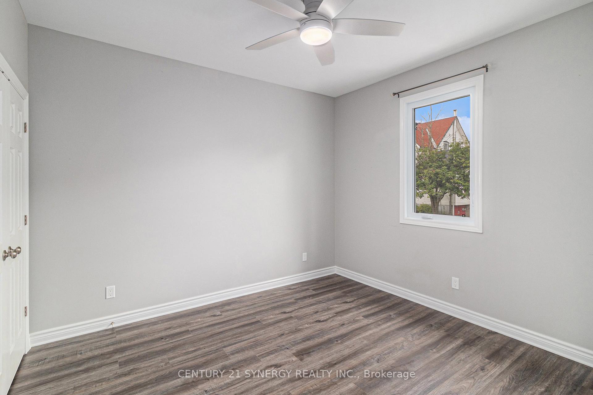Photo 16 of 26 King Street, Smiths Falls — HOMEH
