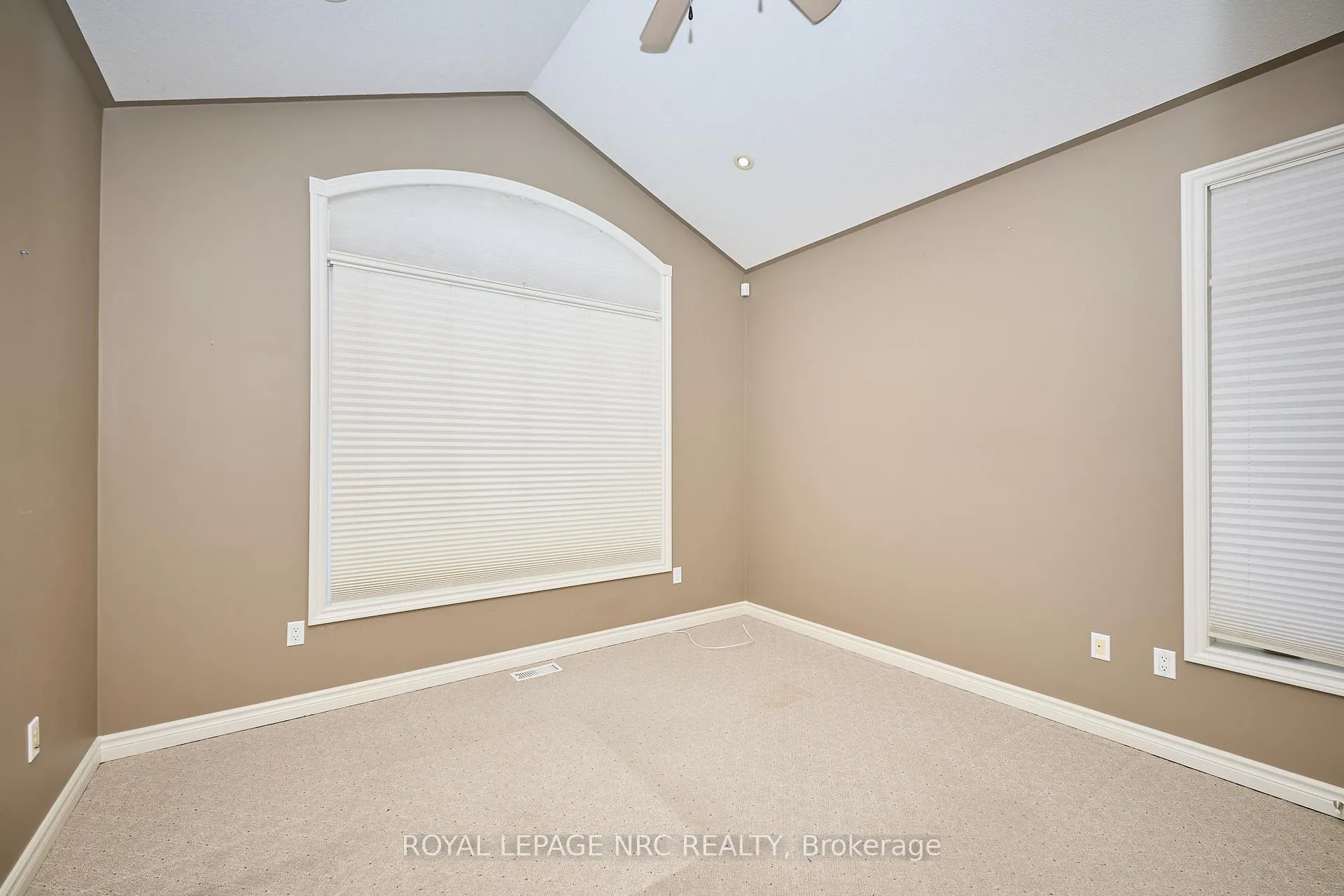 Photo 7 of 45 Timber Creek Crescent, Pelham, Fonthill — HOMEH
