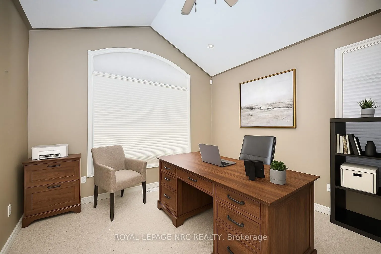 Photo 8 of 45 Timber Creek Crescent, Pelham, Fonthill — HOMEH